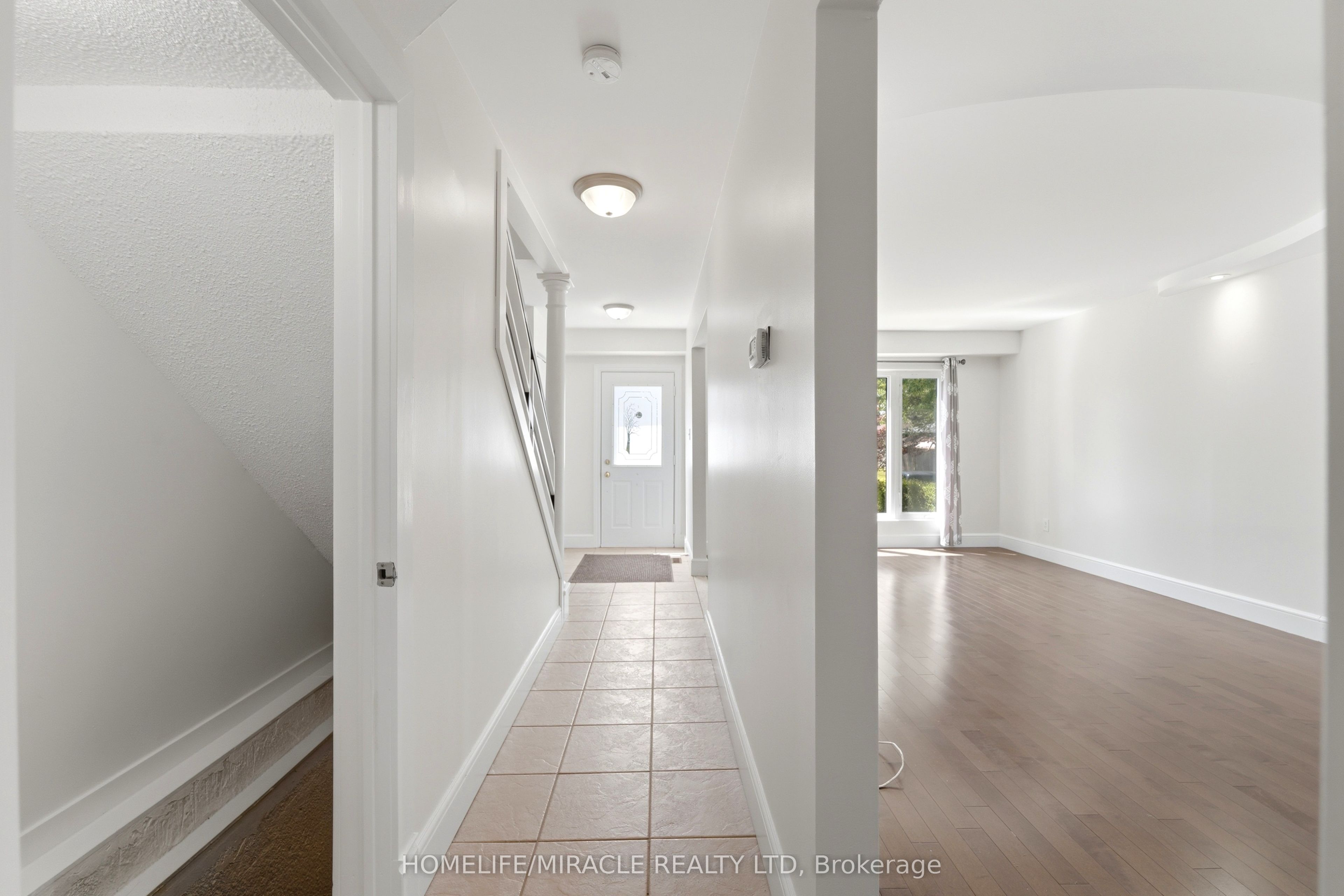 23 Heatherdale Place, Hamilton, ON L9C 6K7 photo 3
