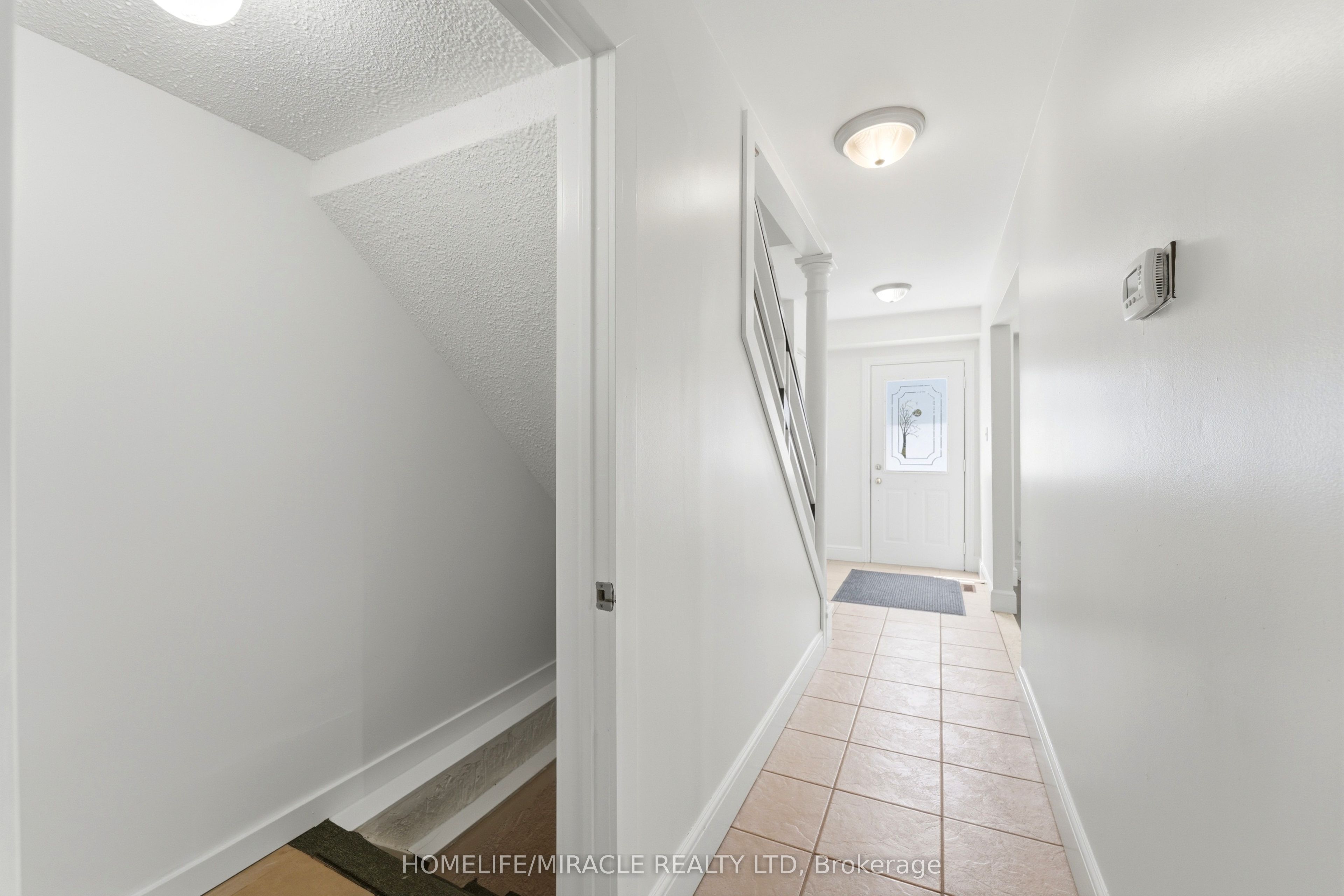 23 Heatherdale Place, Hamilton, ON L9C 6K7 photo 5