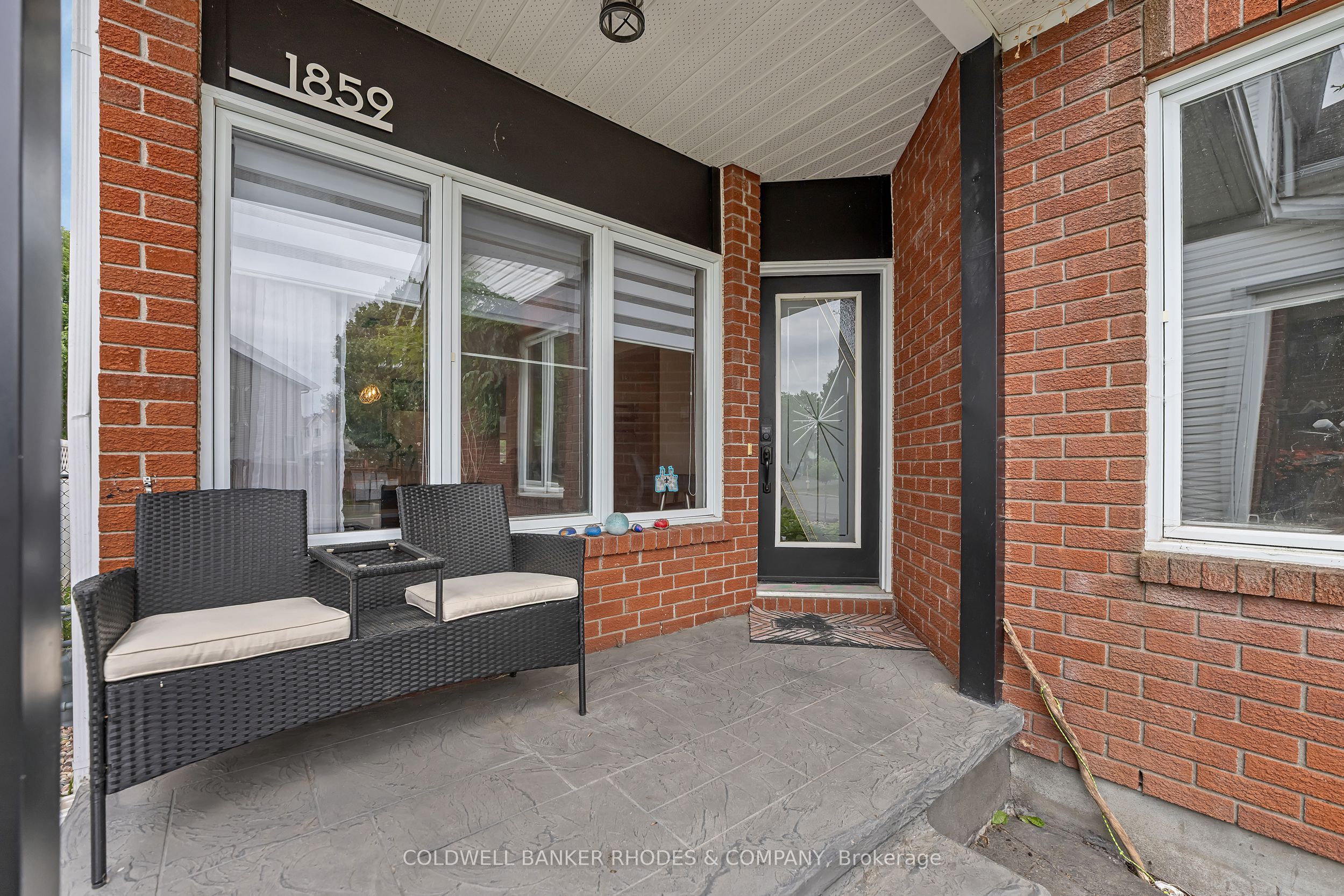 1859 Hennessy Crescent, Orleans - Cumberland and Area, ON K4A 3X8 photo 3