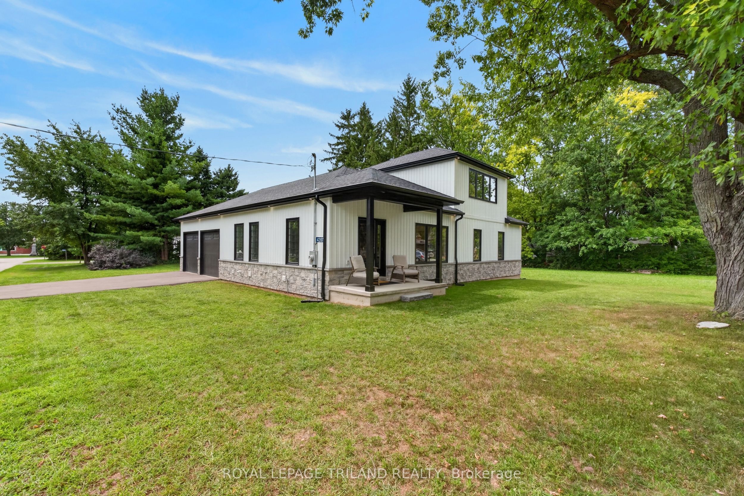 4397 Mill Crescent, North Middlesex, ON N0M 1A0