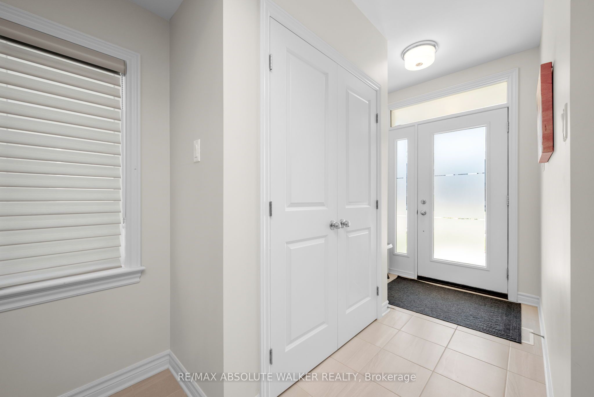2381 Goldhawk Drive, Stittsville - Munster - Richmond, ON K2S 2X4 photo 2