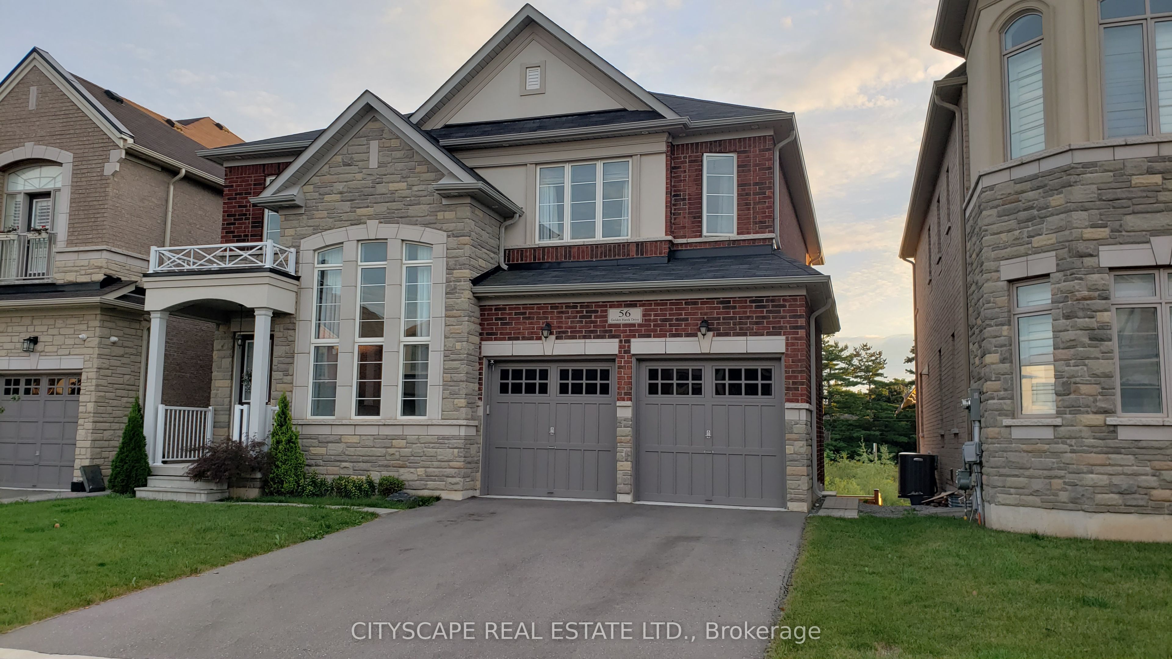 56 Golden Hawk Drive, Hamilton, ON L8B 1W9 photo 3