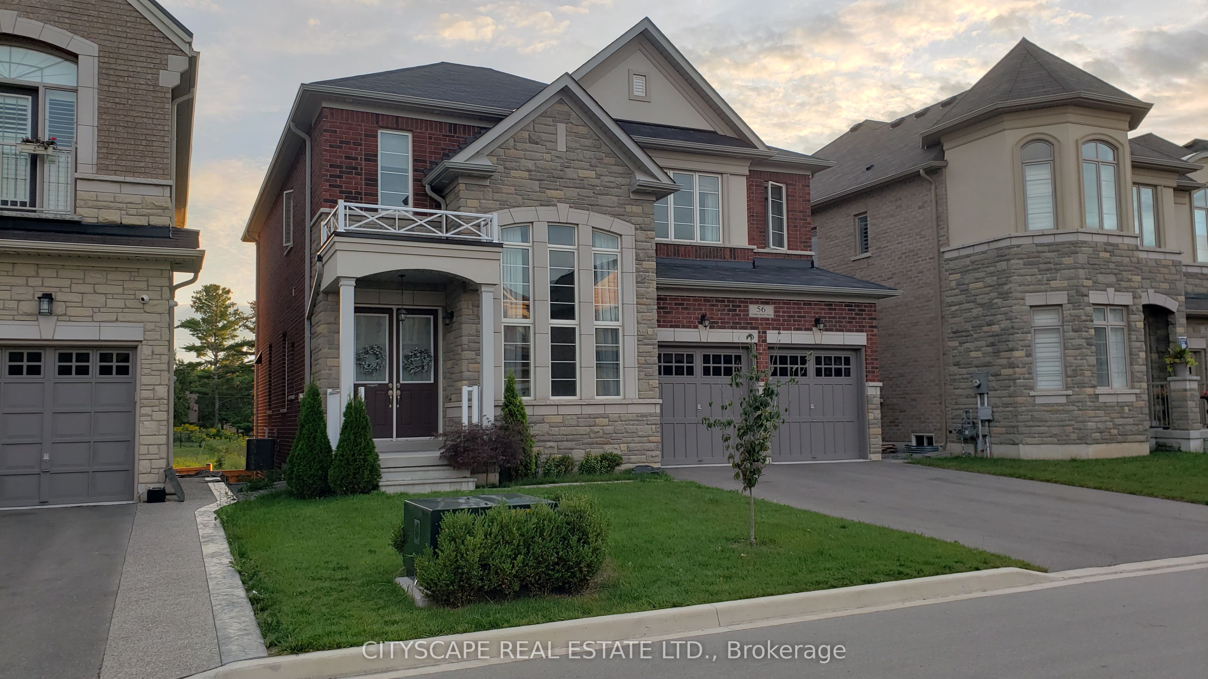 56 Golden Hawk Drive, Hamilton, ON L8B 1W9 photo 4