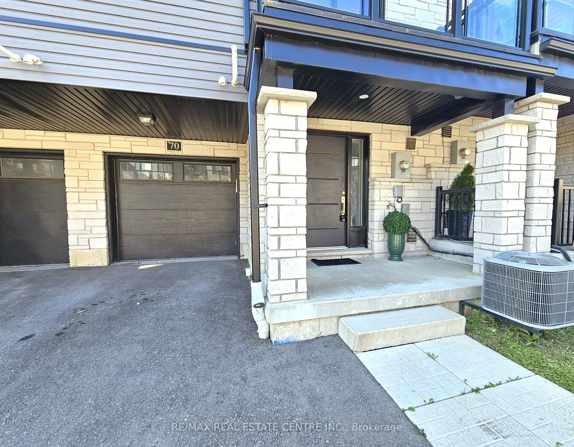 51 Sparrow Avenue 70, Cambridge, ON N1T 0E5 photo 2