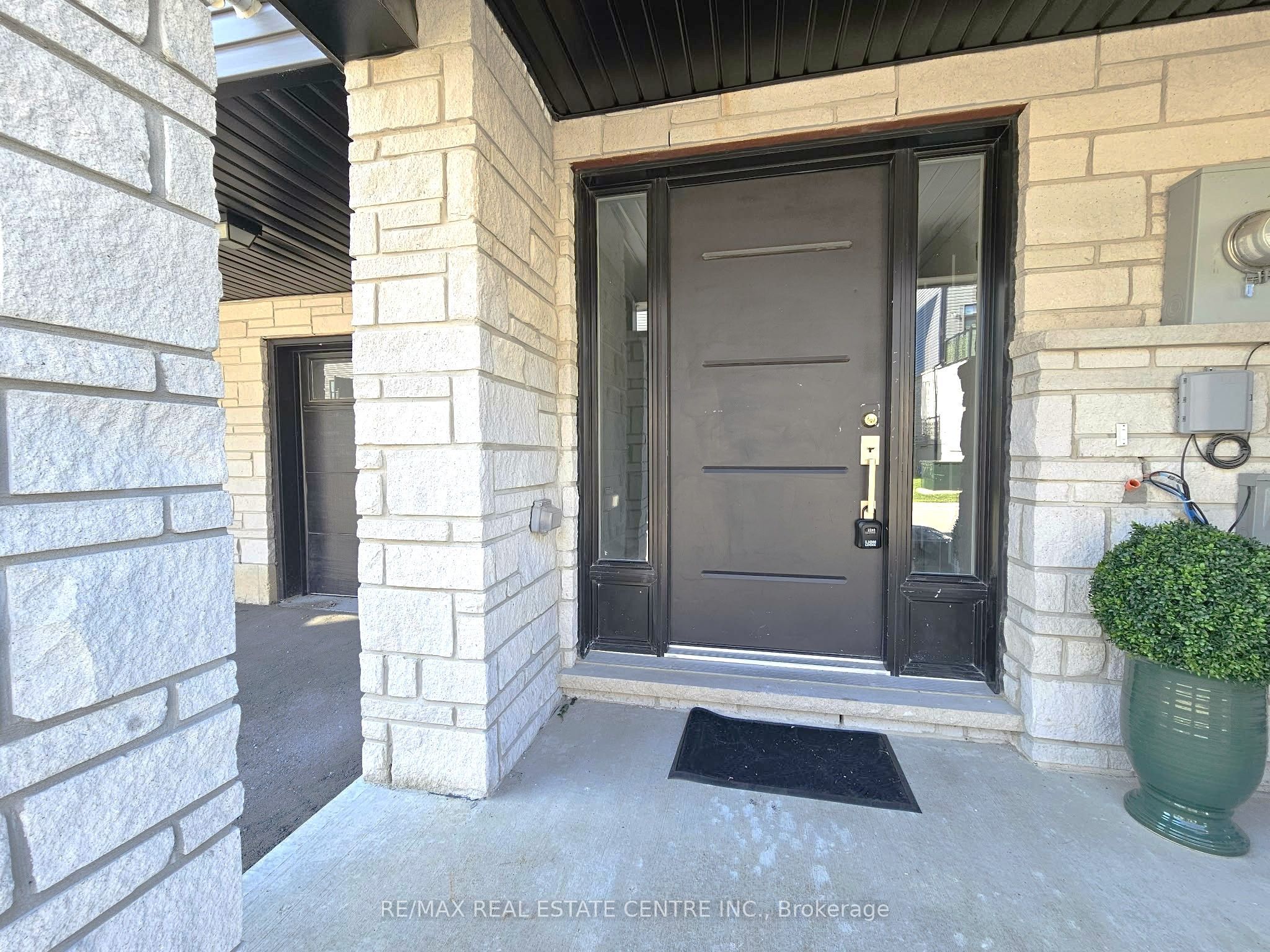 51 Sparrow Avenue 70, Cambridge, ON N1T 0E5 photo 3