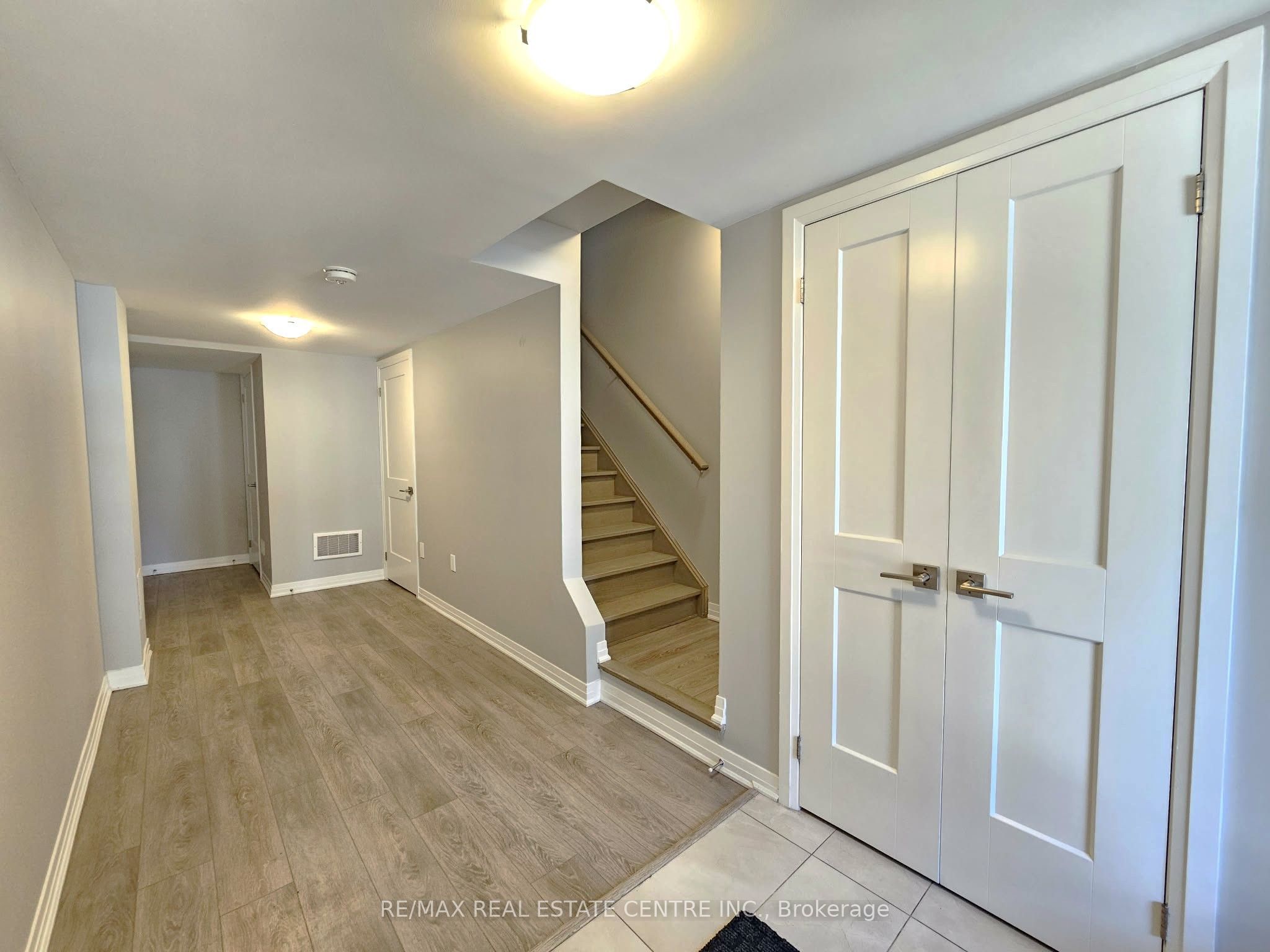 51 Sparrow Avenue 70, Cambridge, ON N1T 0E5 photo 5