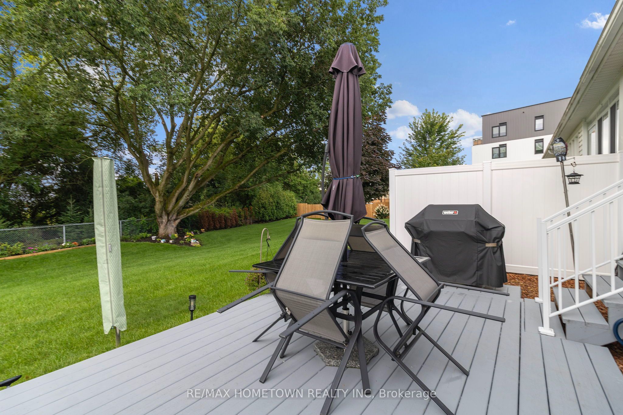 141 Steacy Gardens, Brockville, ON K6V 7A6 photo 5