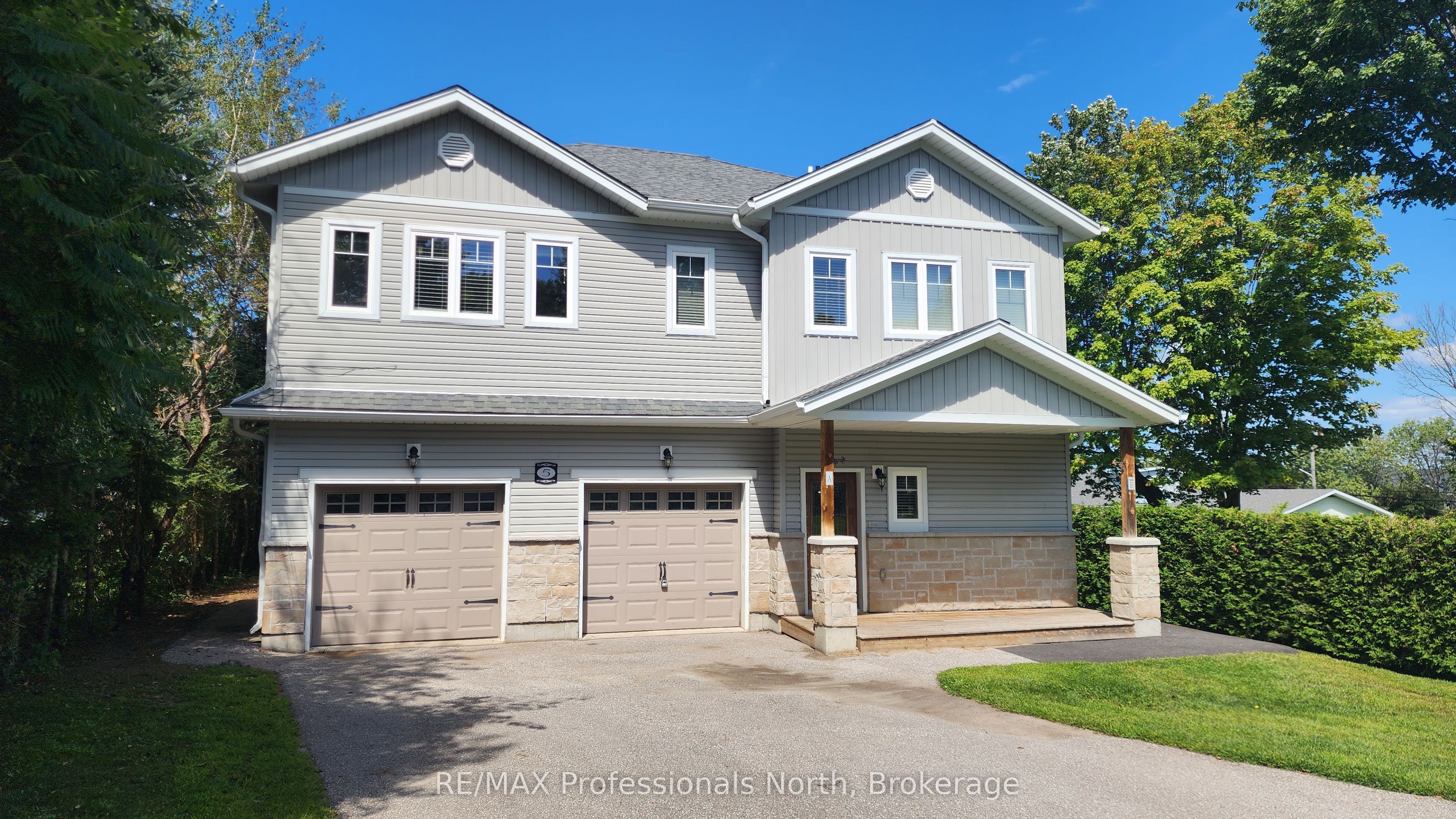 5 Greaves Avenue, Huntsville, ON P1H 1V2 photo 2