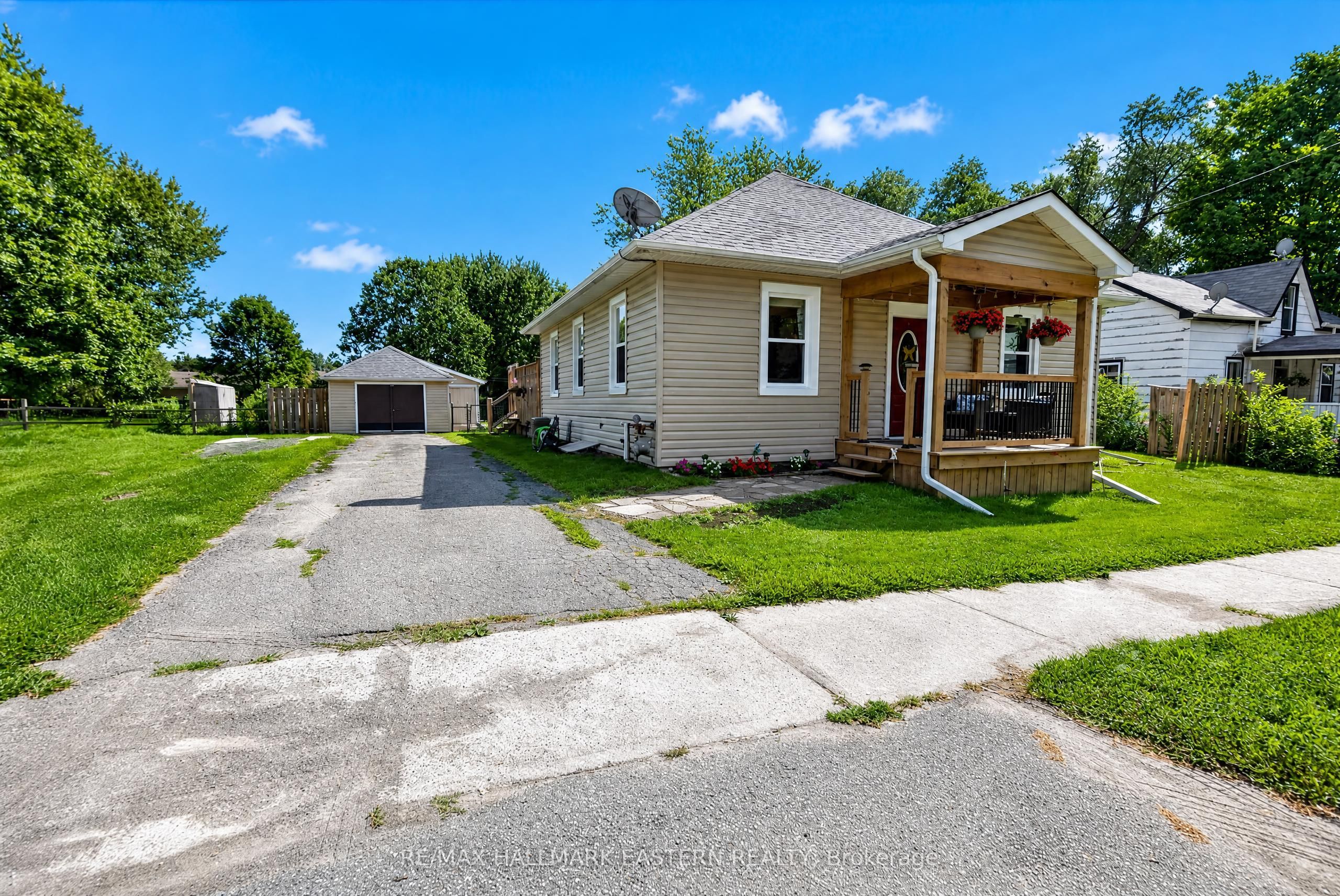 10747 County Road 2, Haldimand, ON K0K 2G0 photo 5