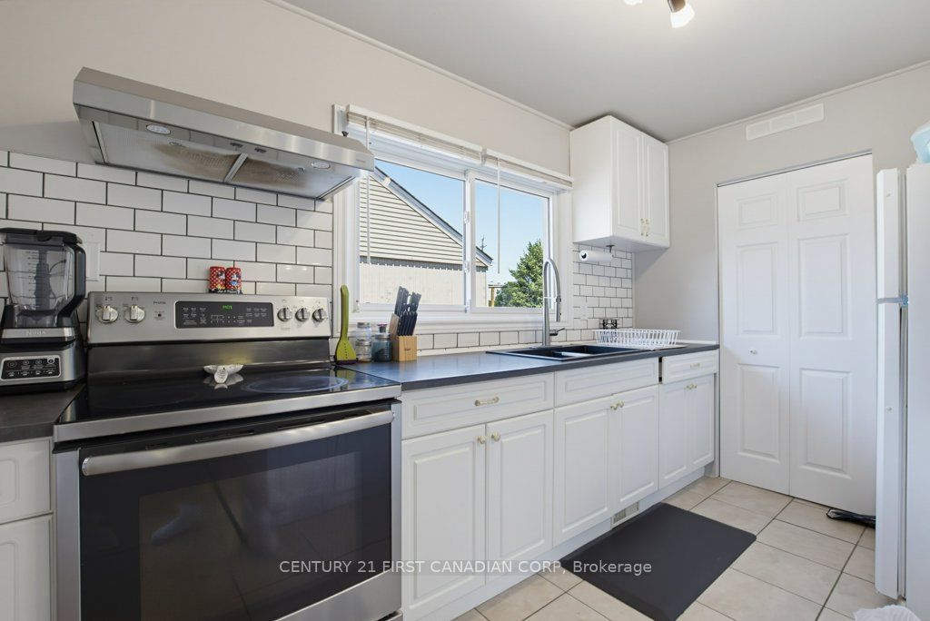 3 Parkside Drive, St. Thomas, ON N5R 3T8 photo 4