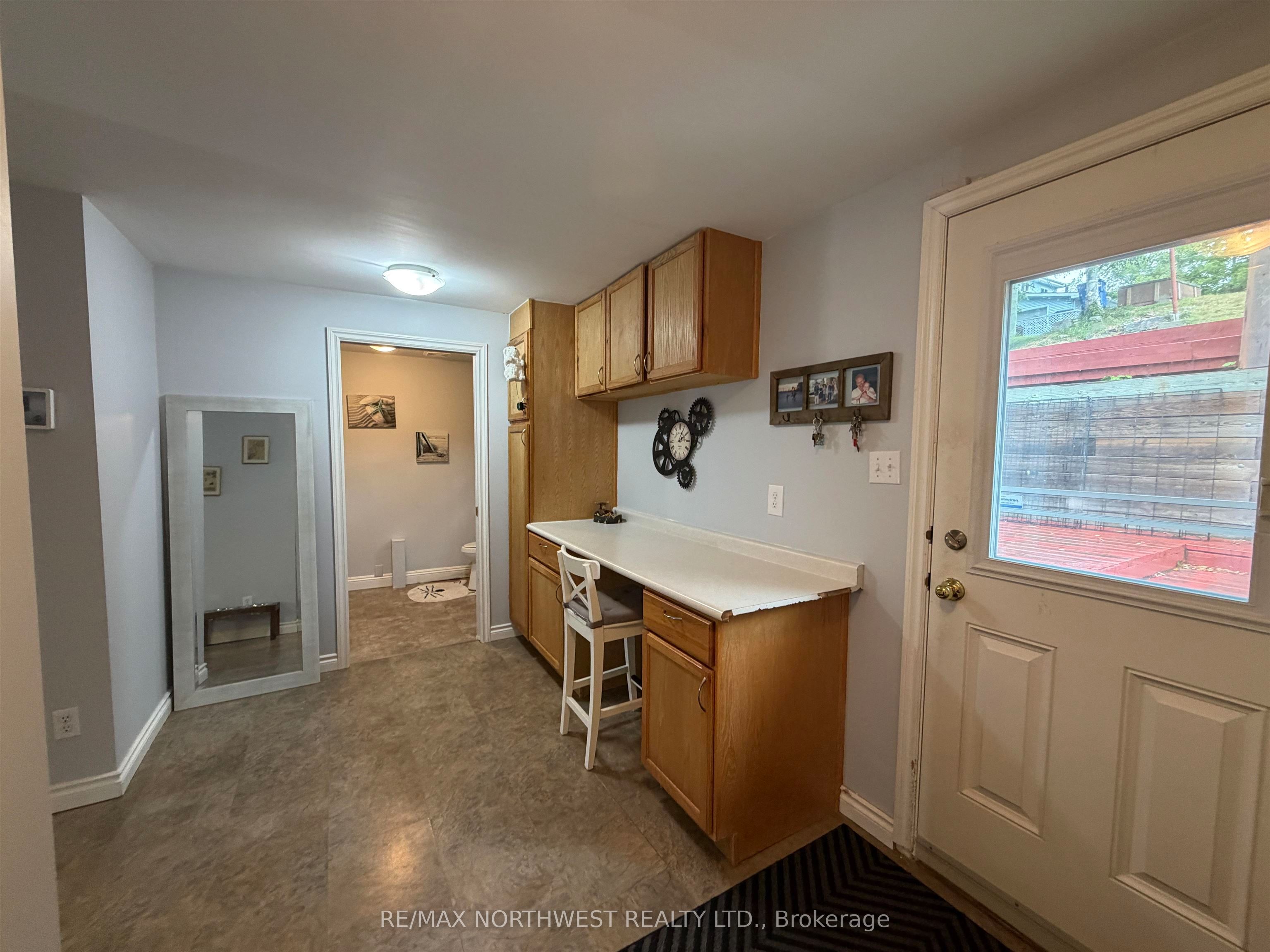 512 Third Street South, Kenora, ON P9N 1J3 photo 3