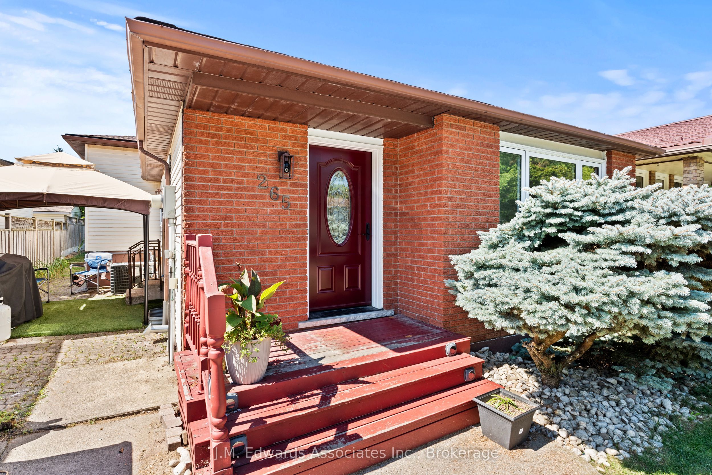 265 Bonaventure Drive, Hamilton, ON L9C 7B2 photo 3