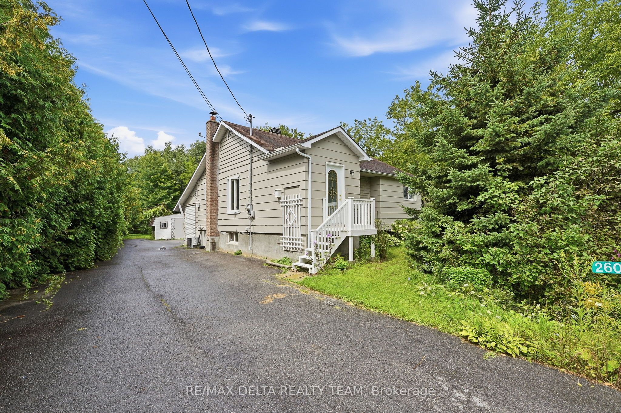 2604 Mer Bleue Road, Orleans - Convent Glen and Area, ON K4B 1H9 photo 2