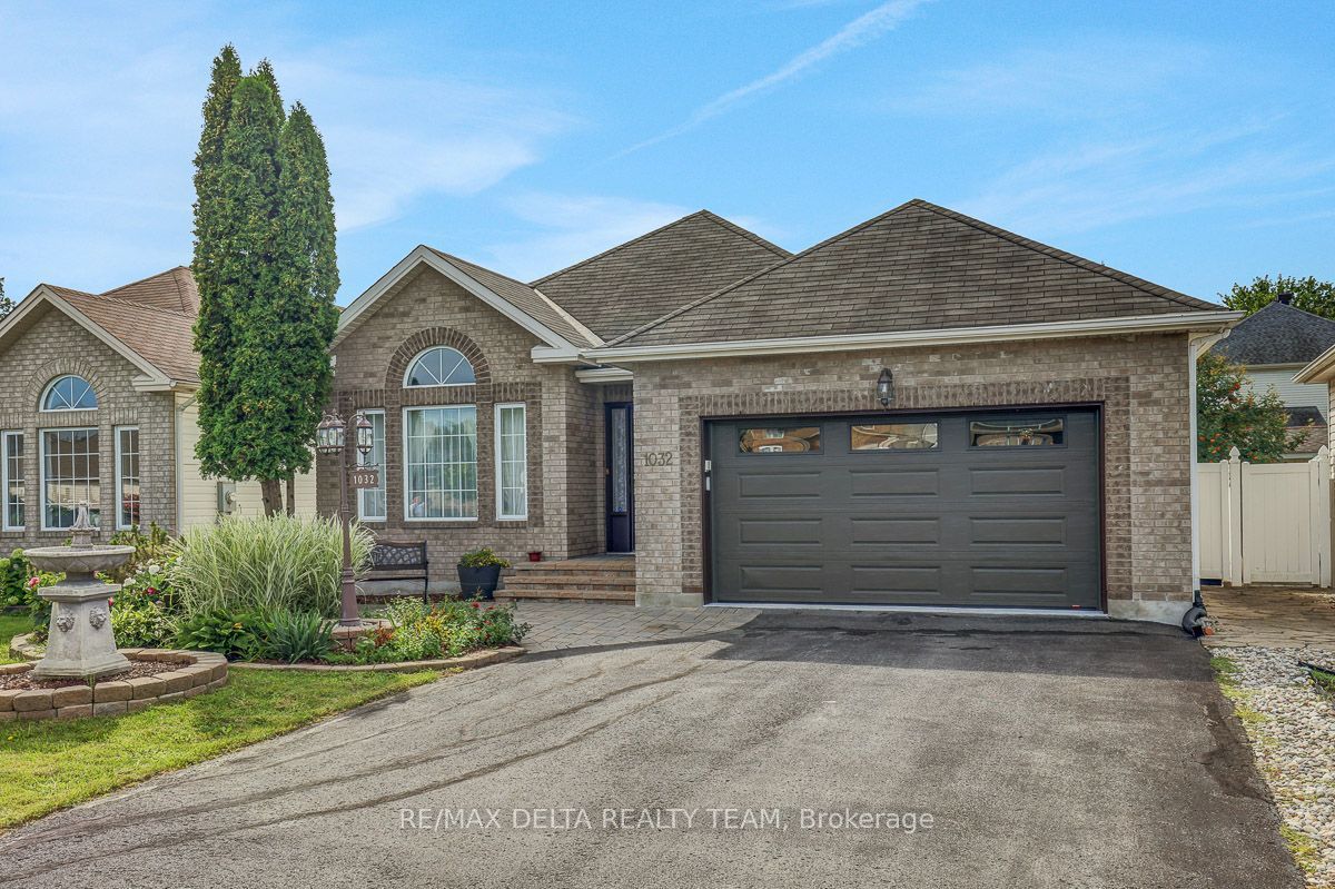 1032 Valin Street, Orleans - Cumberland and Area, ON K4A 4X7 photo 2