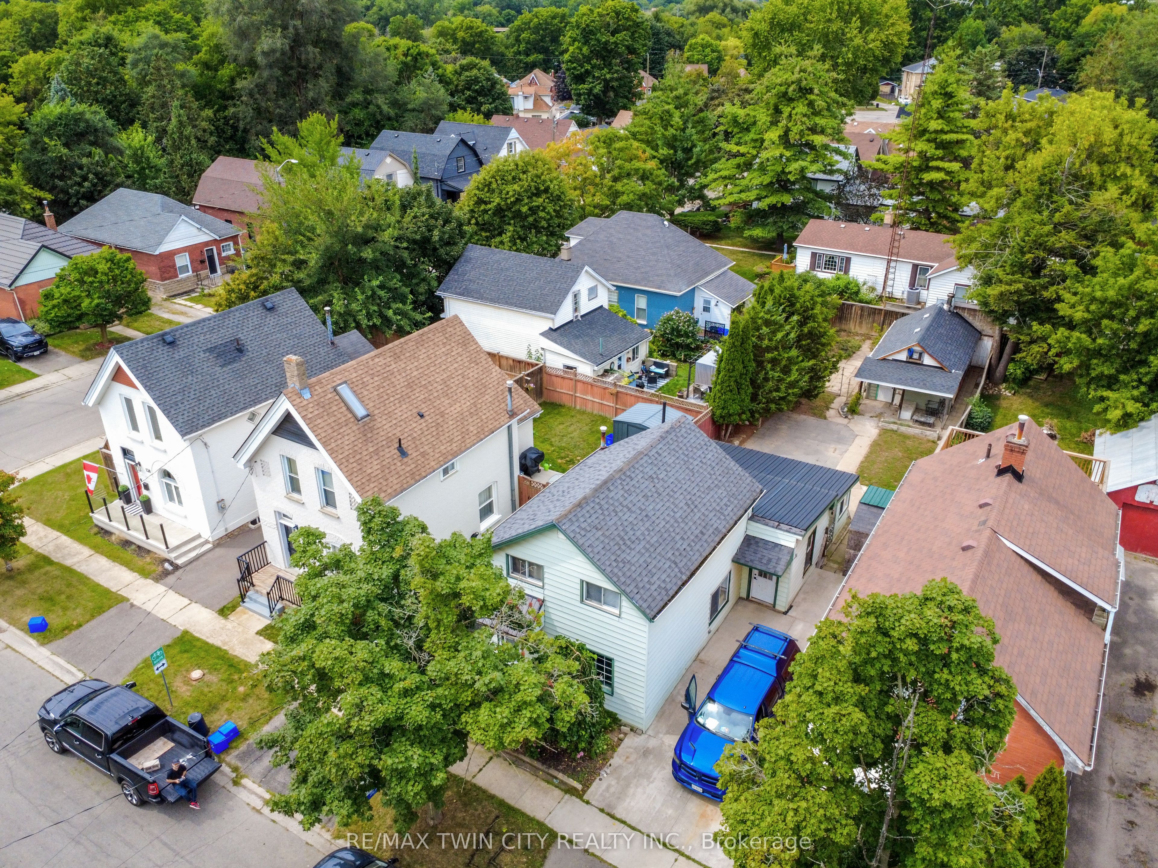 126 Cayuga Street, Brantford, ON N3S 1X4