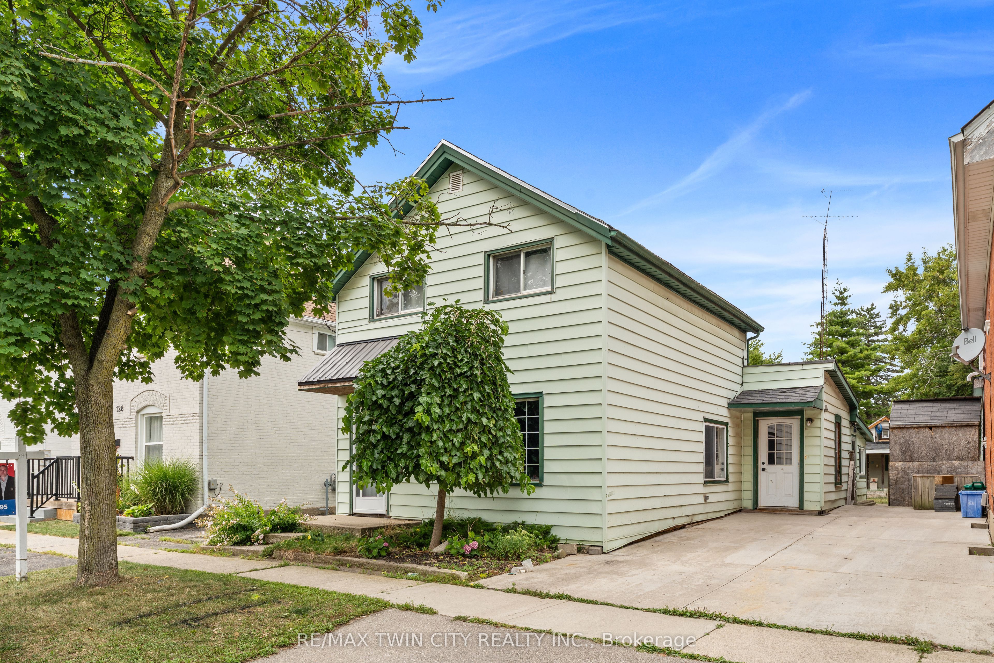 126 Cayuga Street, Brantford, ON N3S 1X4 photo 3