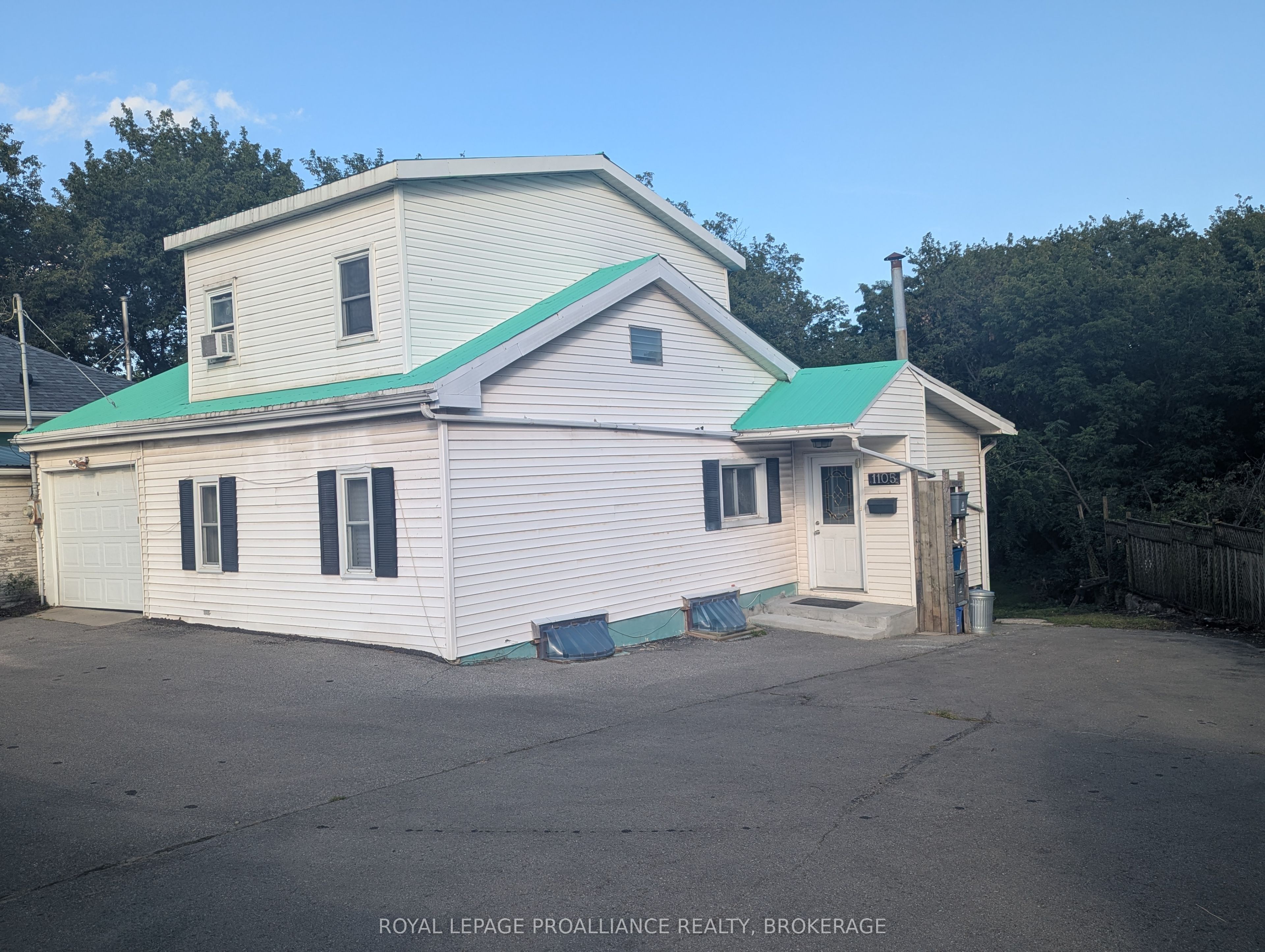 1105 Montreal Street, Kingston, ON K7K 3K6