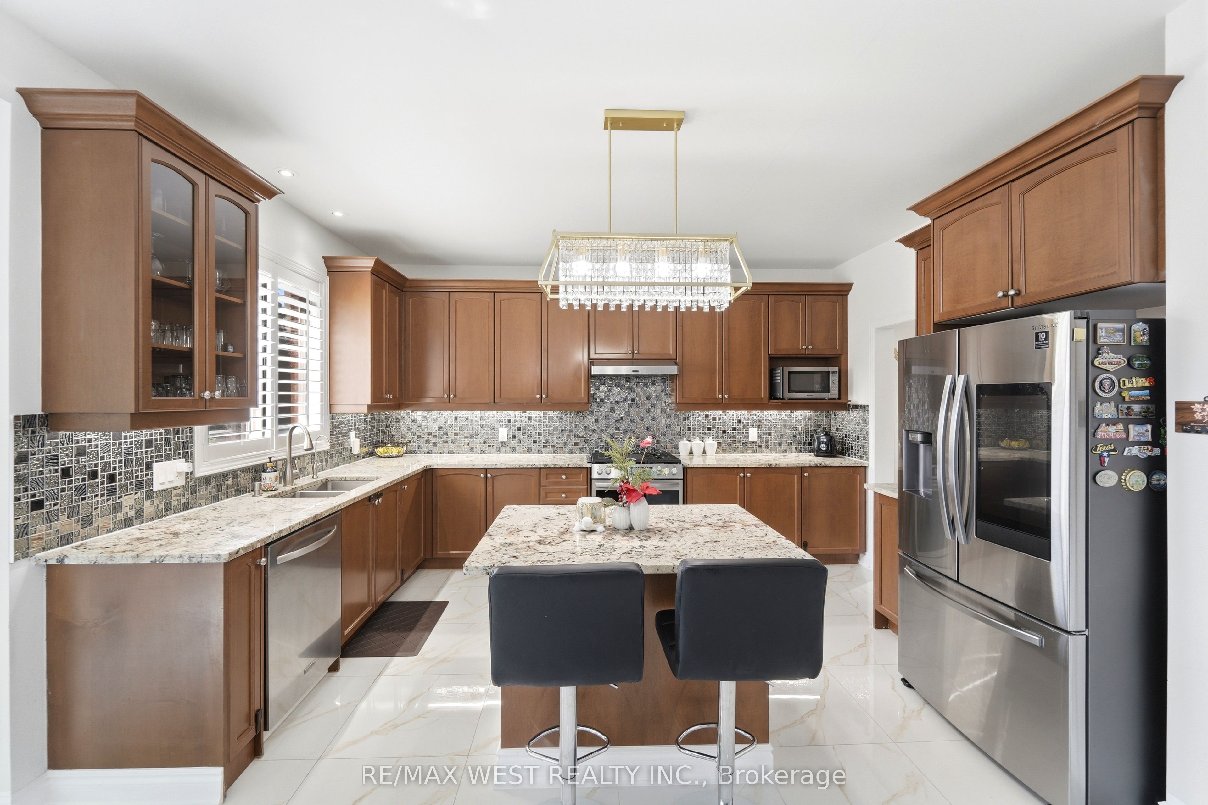 356 Robert Ferrie Drive, Kitchener, ON N2P 2Y6 photo 5