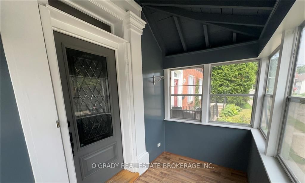 30A JAMES Street E, Brockville, ON K6V 1K2 photo 3