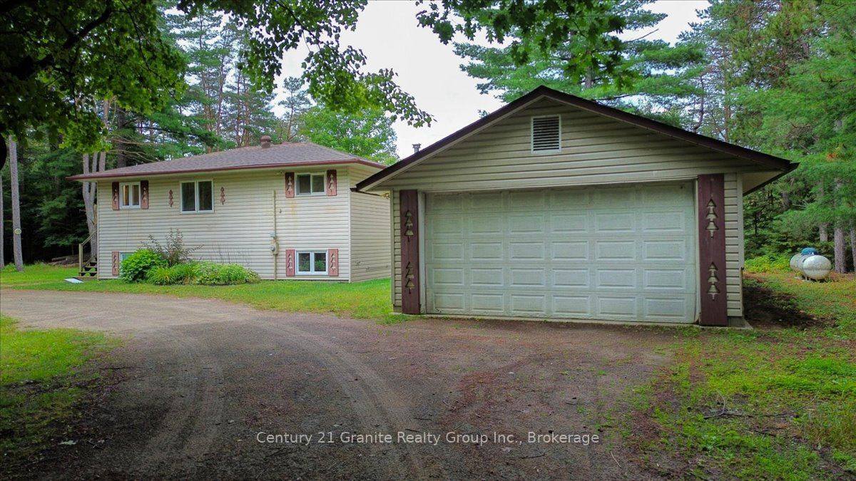 32 Firehall Lane, Hastings Highlands, ON K0L 1C0 photo 3