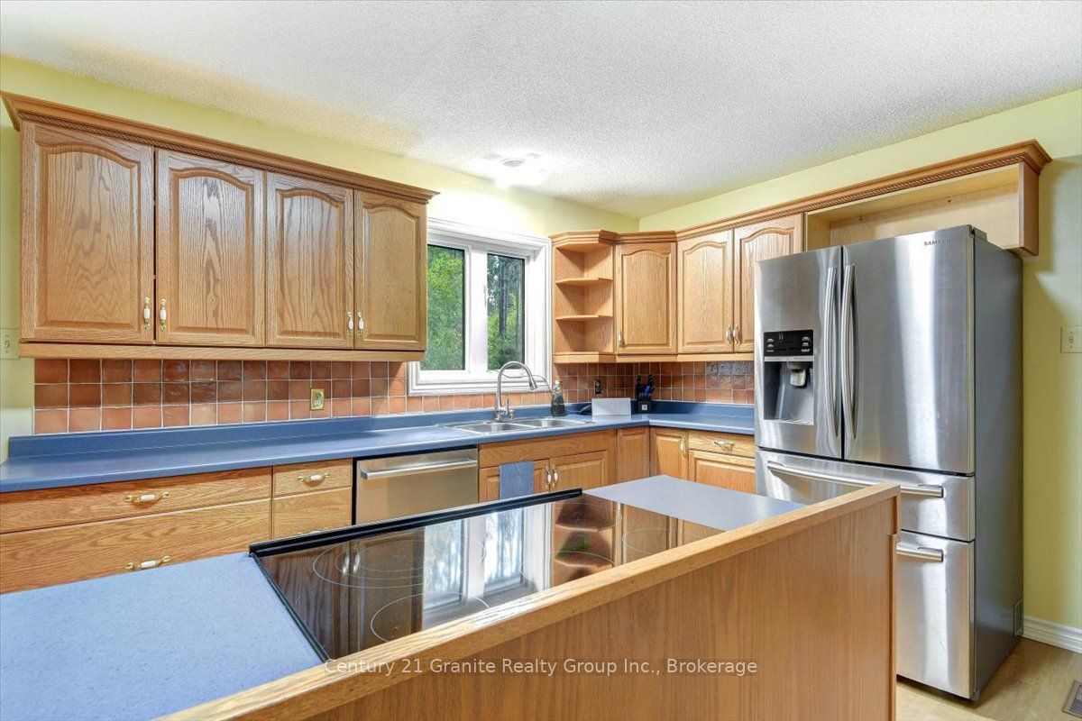 32 Firehall Lane, Hastings Highlands, ON K0L 1C0 photo 5
