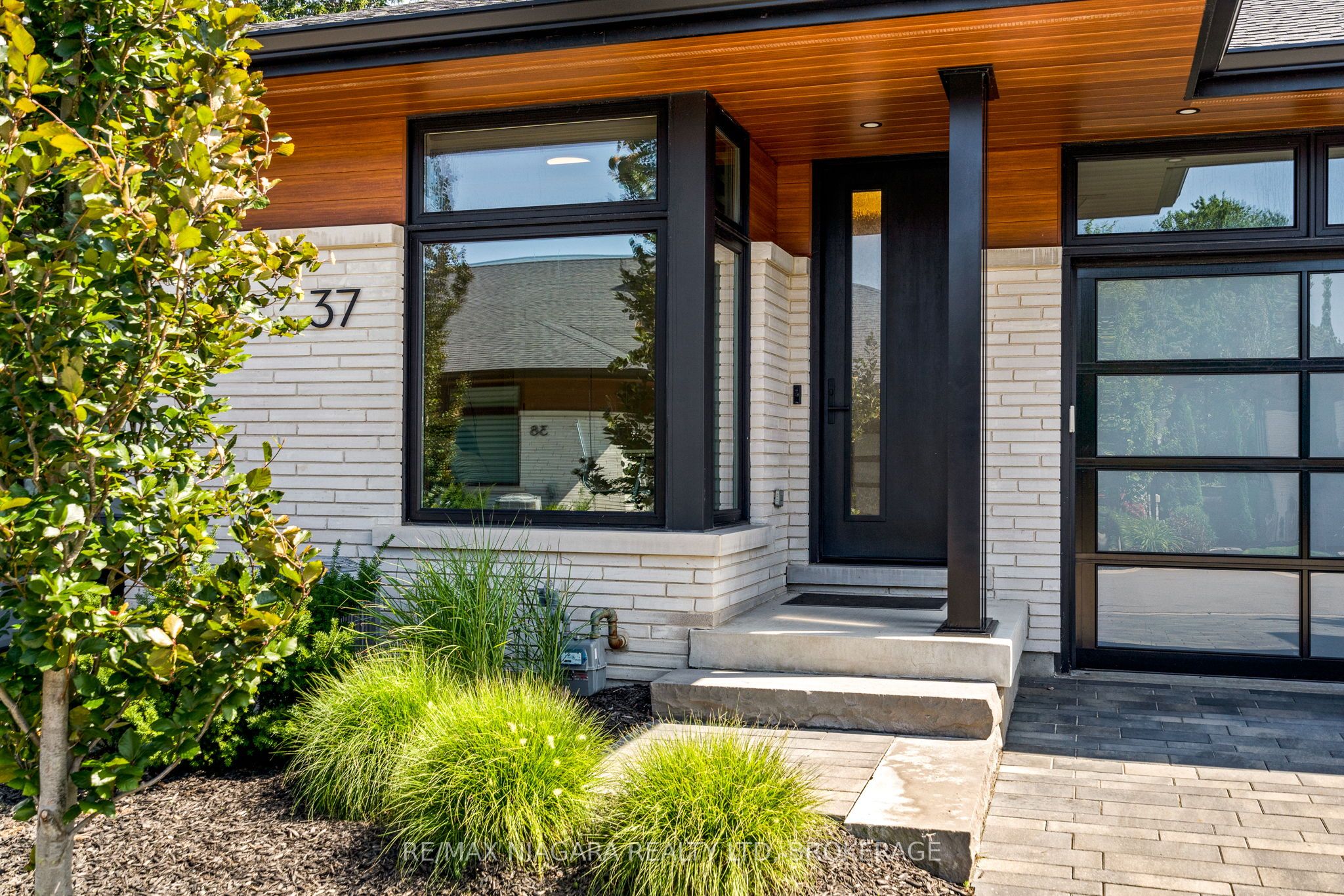 37 PEACH TREE Common, St. Catharines, ON L2N 0B6 photo 2