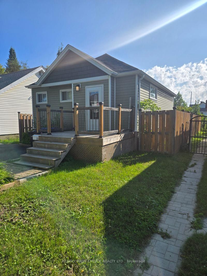 734 Franklin Street S, Thunder Bay, ON P7E 1R9 photo 3