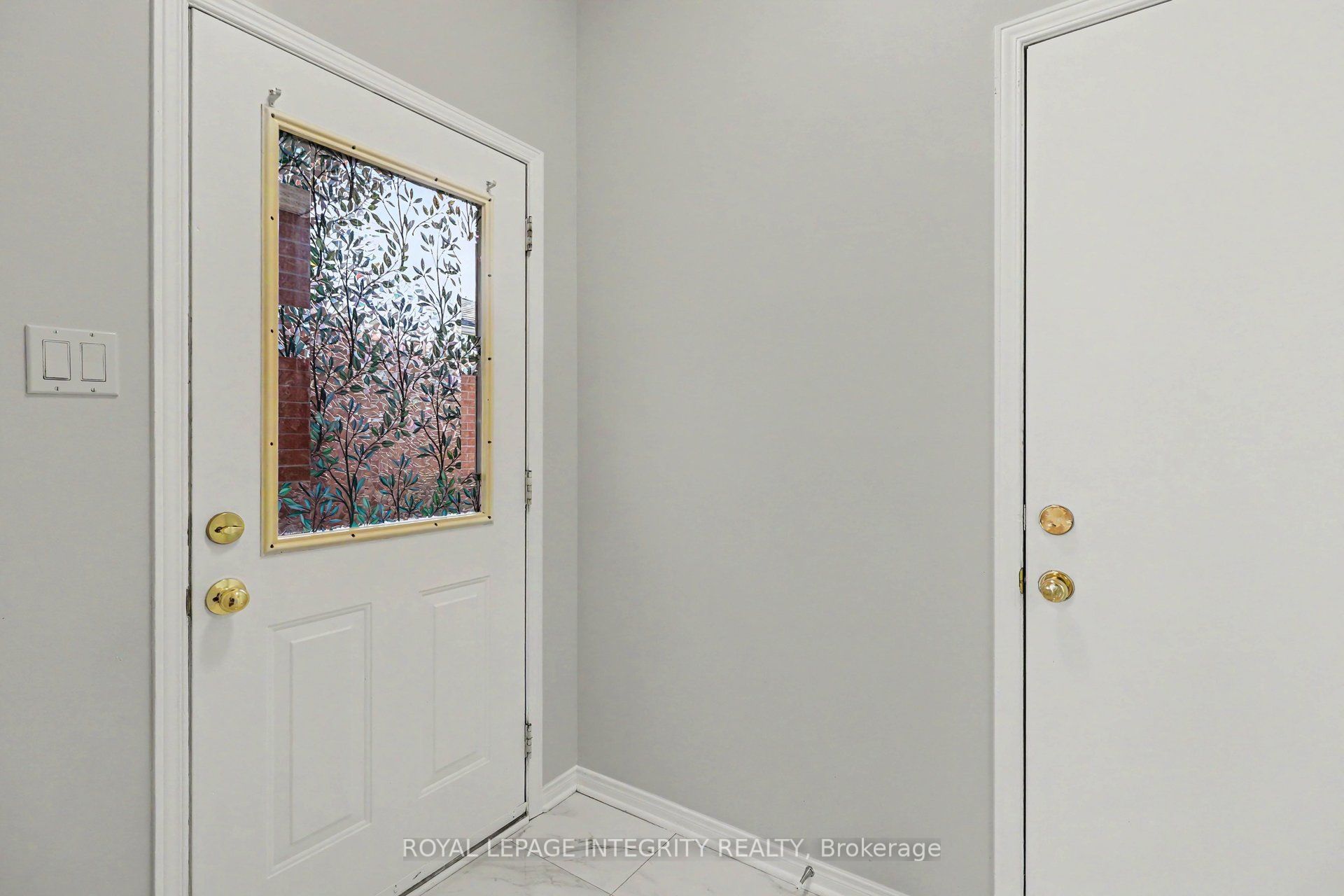 15 Angus Drive, Kanata, ON K2L 4E6 photo 4