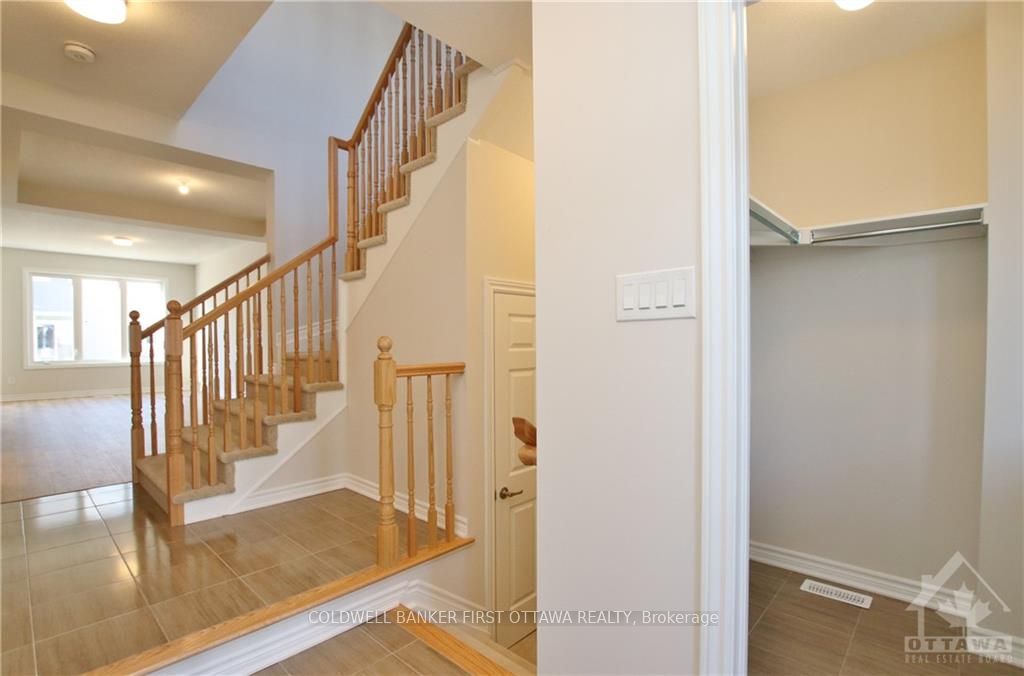 236 ATIMA Circle, Barrhaven, ON K2J 6T3 photo 3