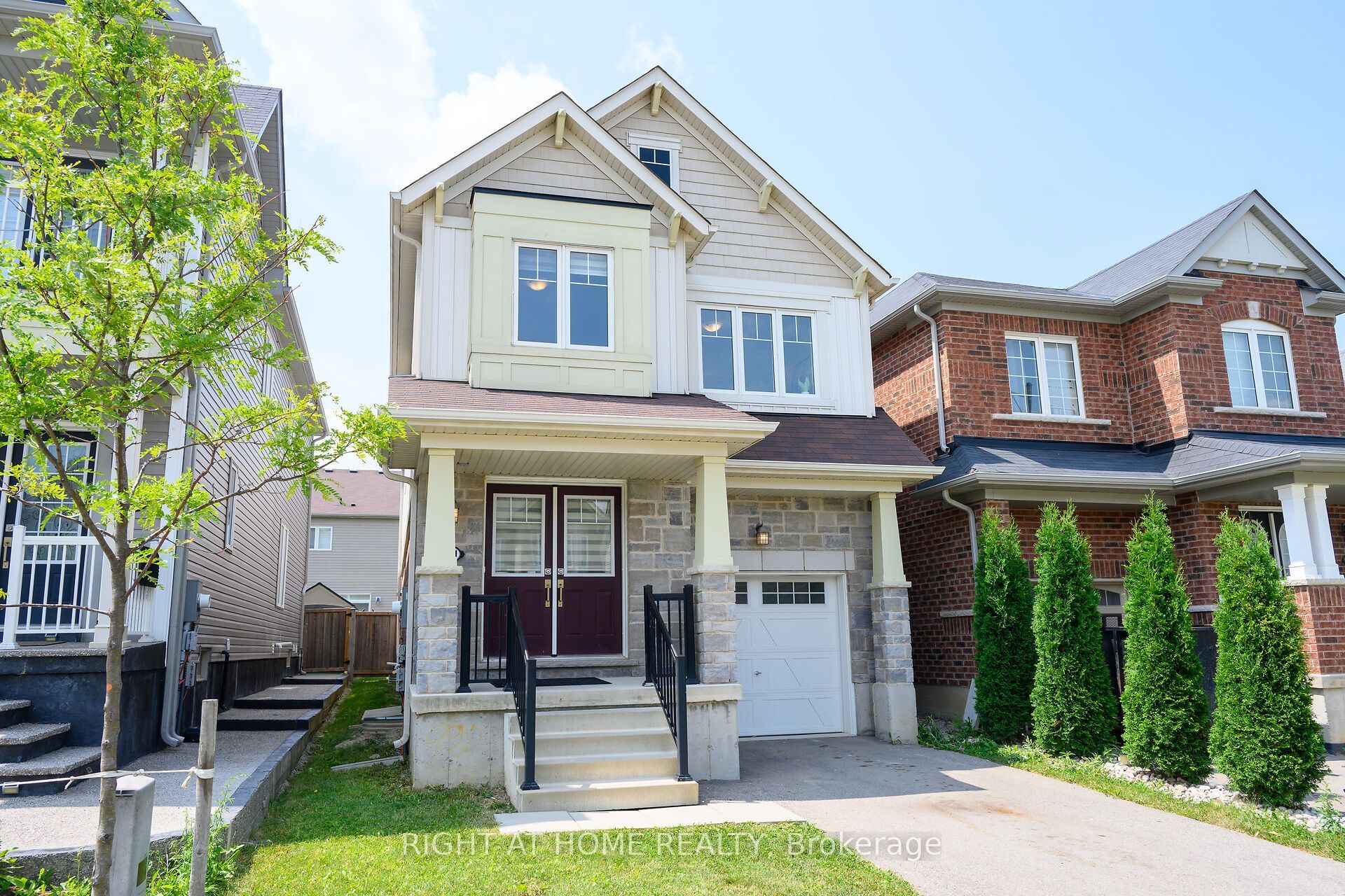 31 Mccargow Drive, Haldimand, ON N3W 0C3