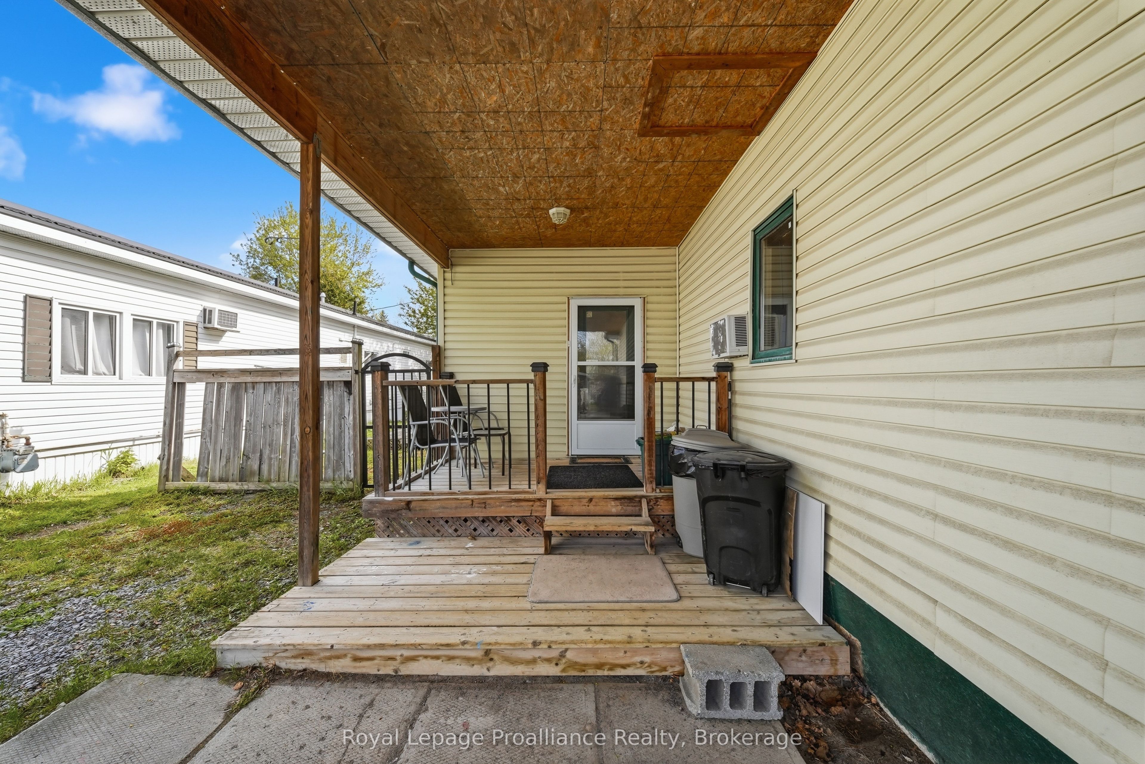 63 Whites Road 39, Quinte West, ON K8V 5P5 photo 4