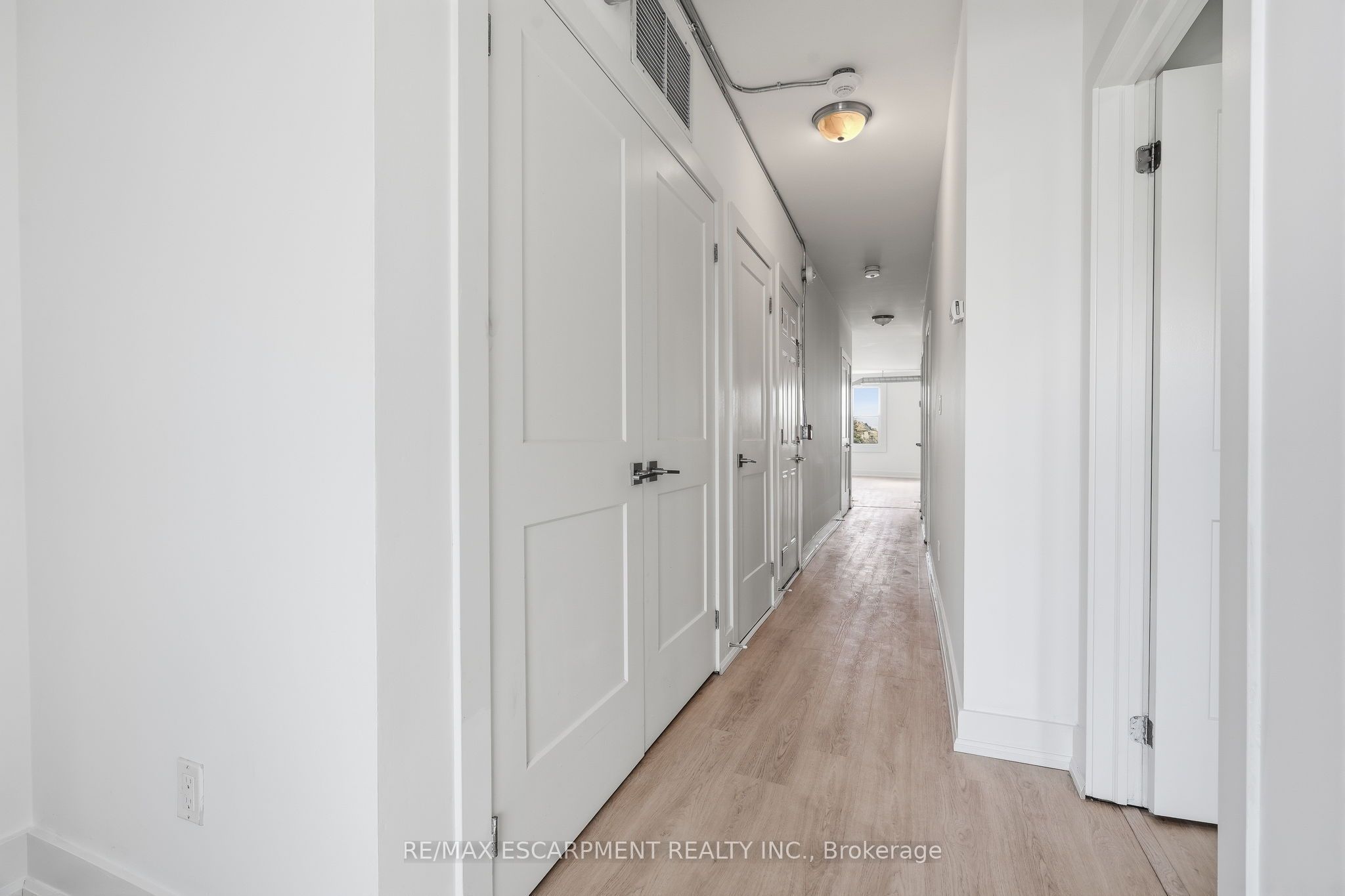 1006 King Street E 02, Hamilton, ON L8M 1C8 photo 3