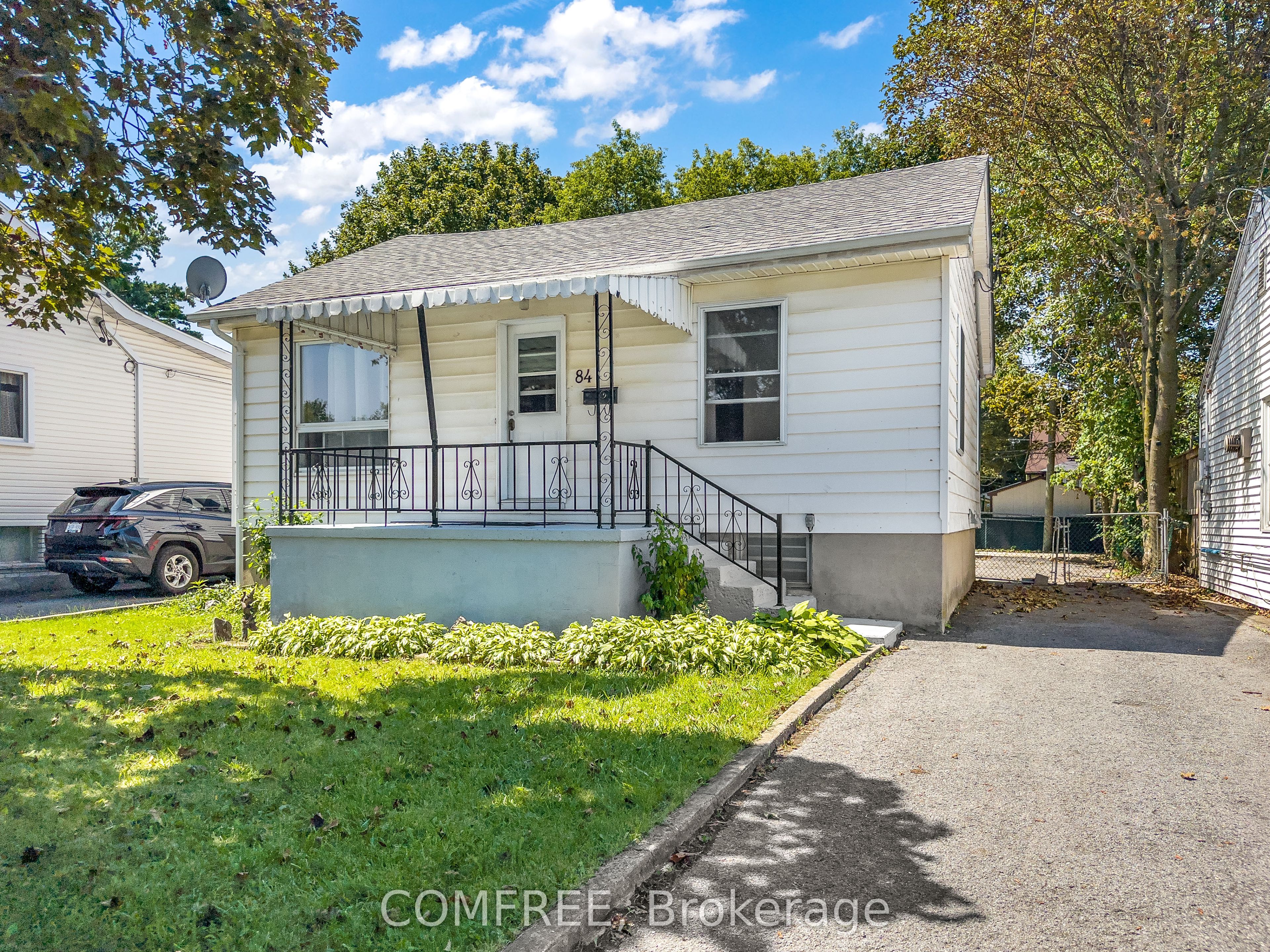 84 Carleton Street, Kingston, ON K7K 4G1 photo 2