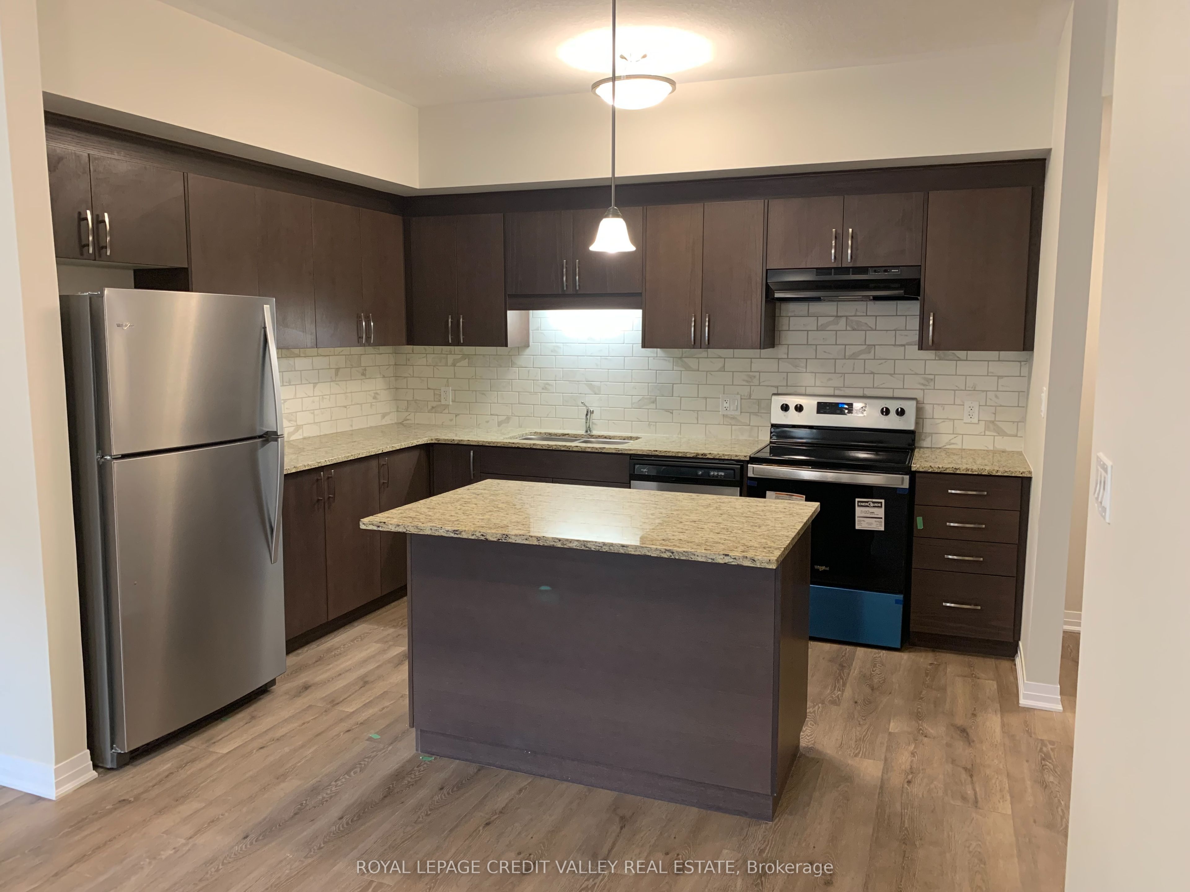 25 Isherwood Avenue E 13, Cambridge, ON N1R 0E2 photo 4