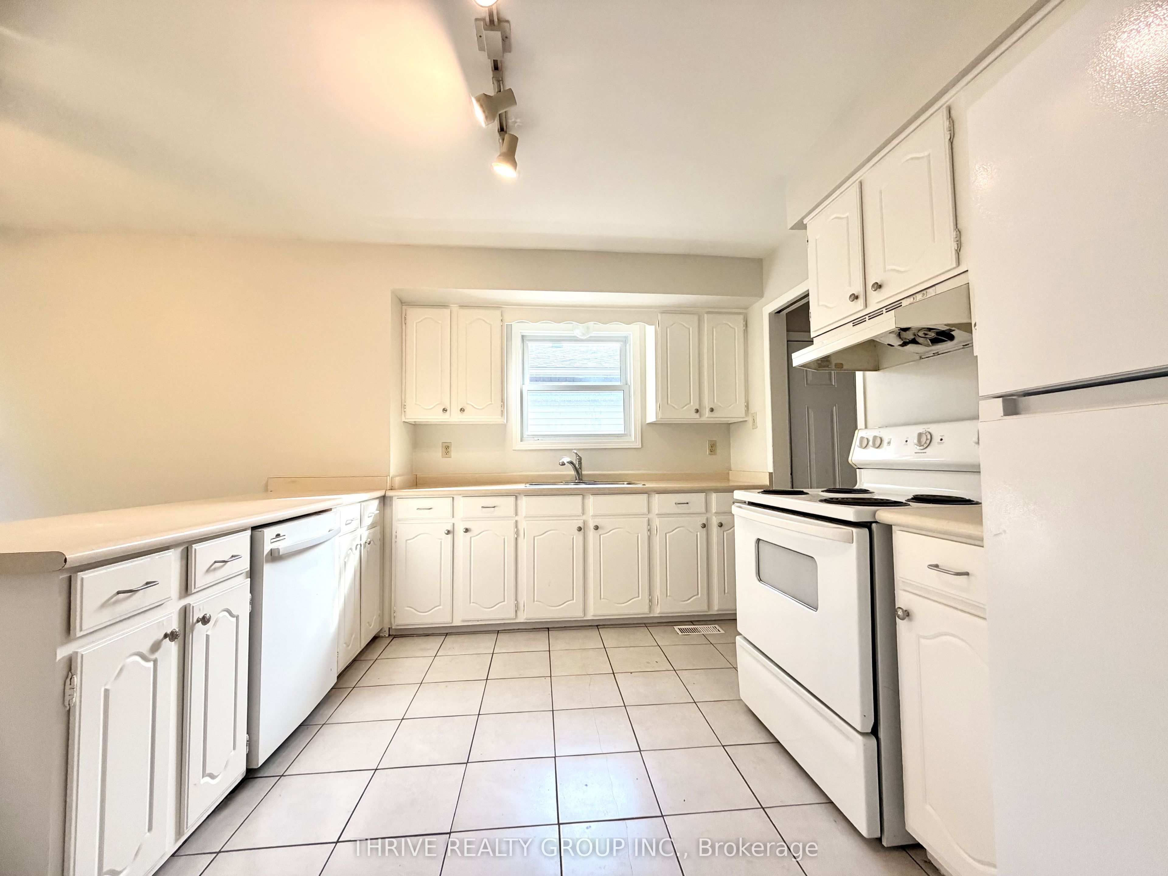 202 Muriel Crescent, London South, ON N6E 2K6 photo 5