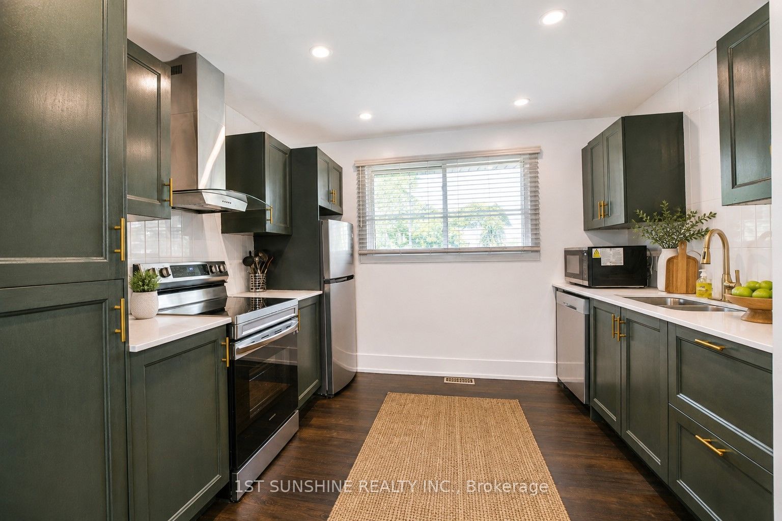 694 Upper Ottawa Street, Hamilton, ON L8T 3T6 photo 4