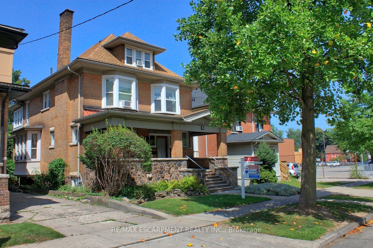 22 Blake Street, Hamilton, ON L8M 2S5 photo 2