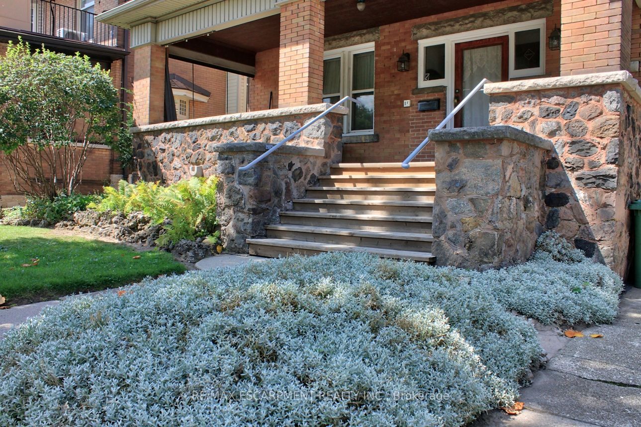 22 Blake Street, Hamilton, ON L8M 2S5 photo 4