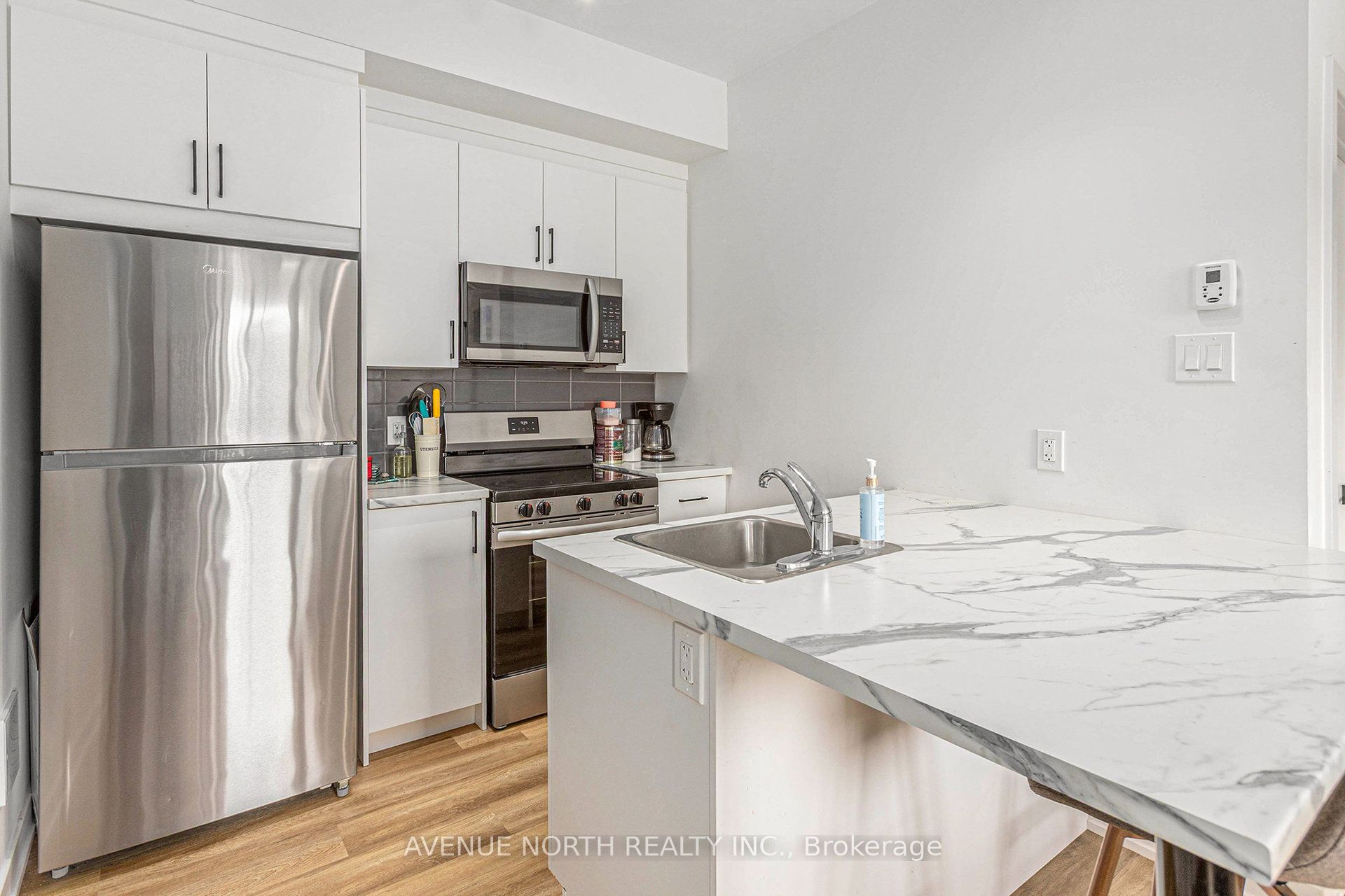 391 Dieppe Street 02, Vanier and Kingsview Park, ON K1L 6V3 photo 5