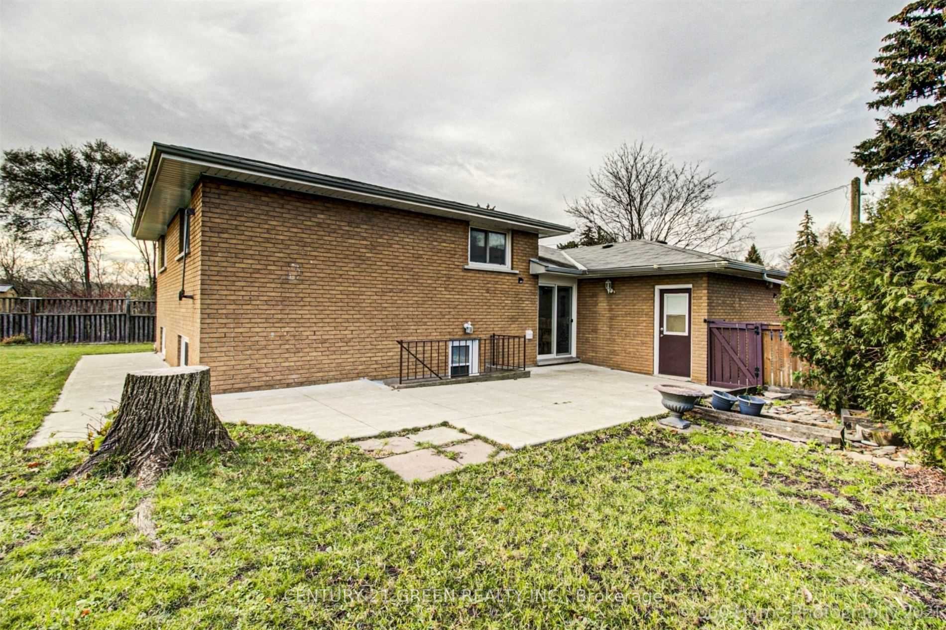 33 Garvey Crescent MAIN, Hamilton, ON L8K 3W9 photo 2
