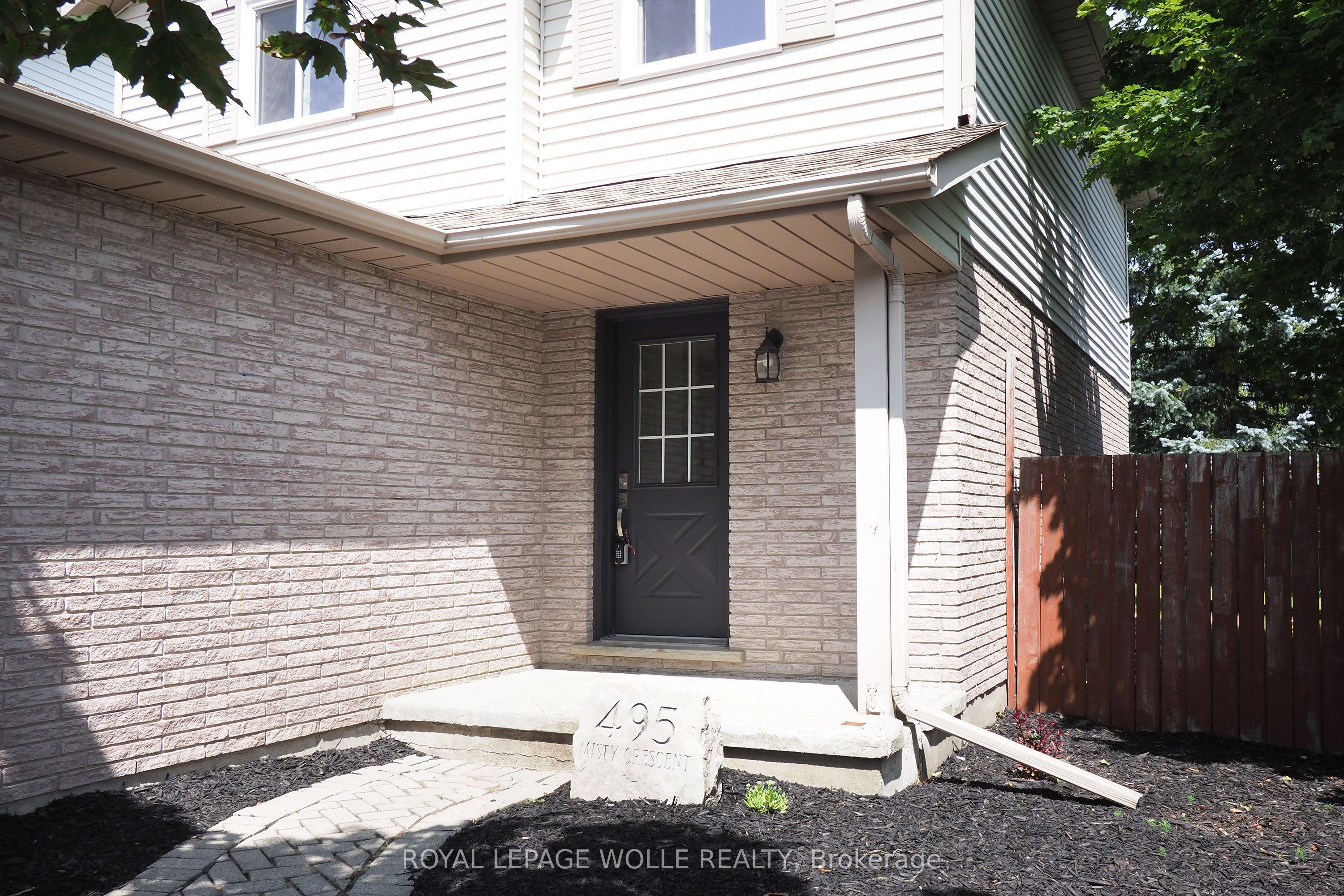 495 Misty Crescent, Kitchener, ON N2B 3V6 photo 3