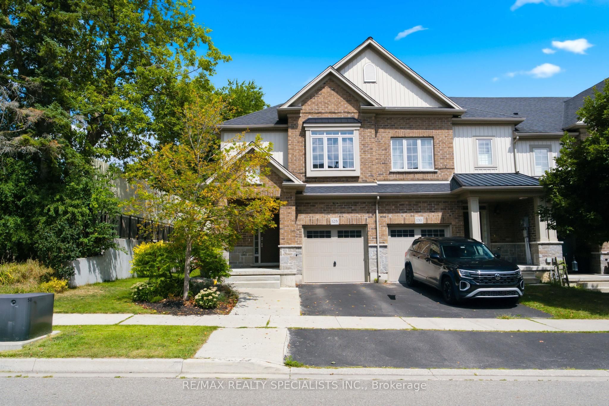 128 LAW Drive, Guelph, ON N1E 0M2 photo 2