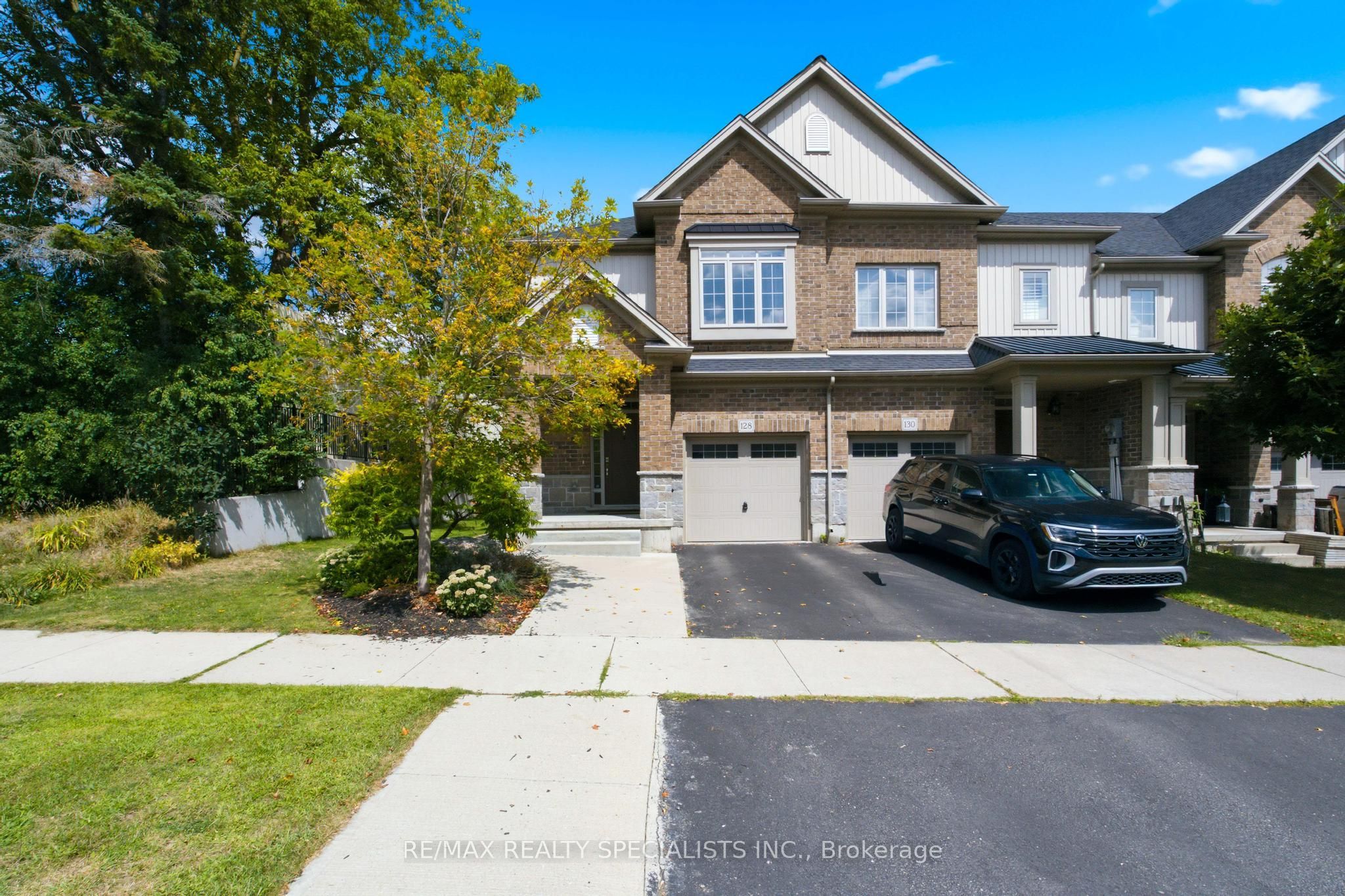 128 LAW Drive, Guelph, ON N1E 0M2 photo 3