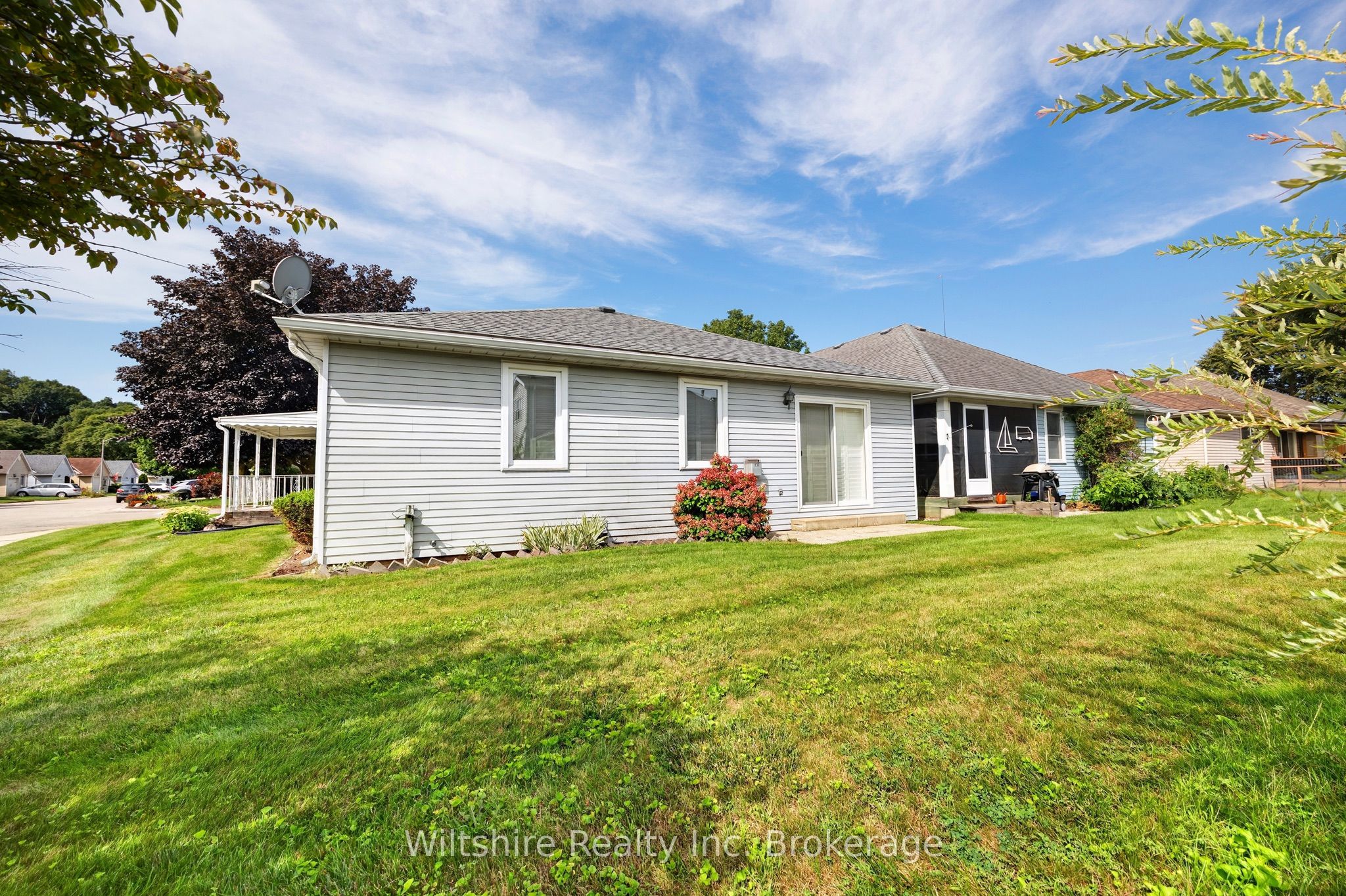 75 Edwin Crescent, Tillsonburg, ON N4G 5H2 photo 3