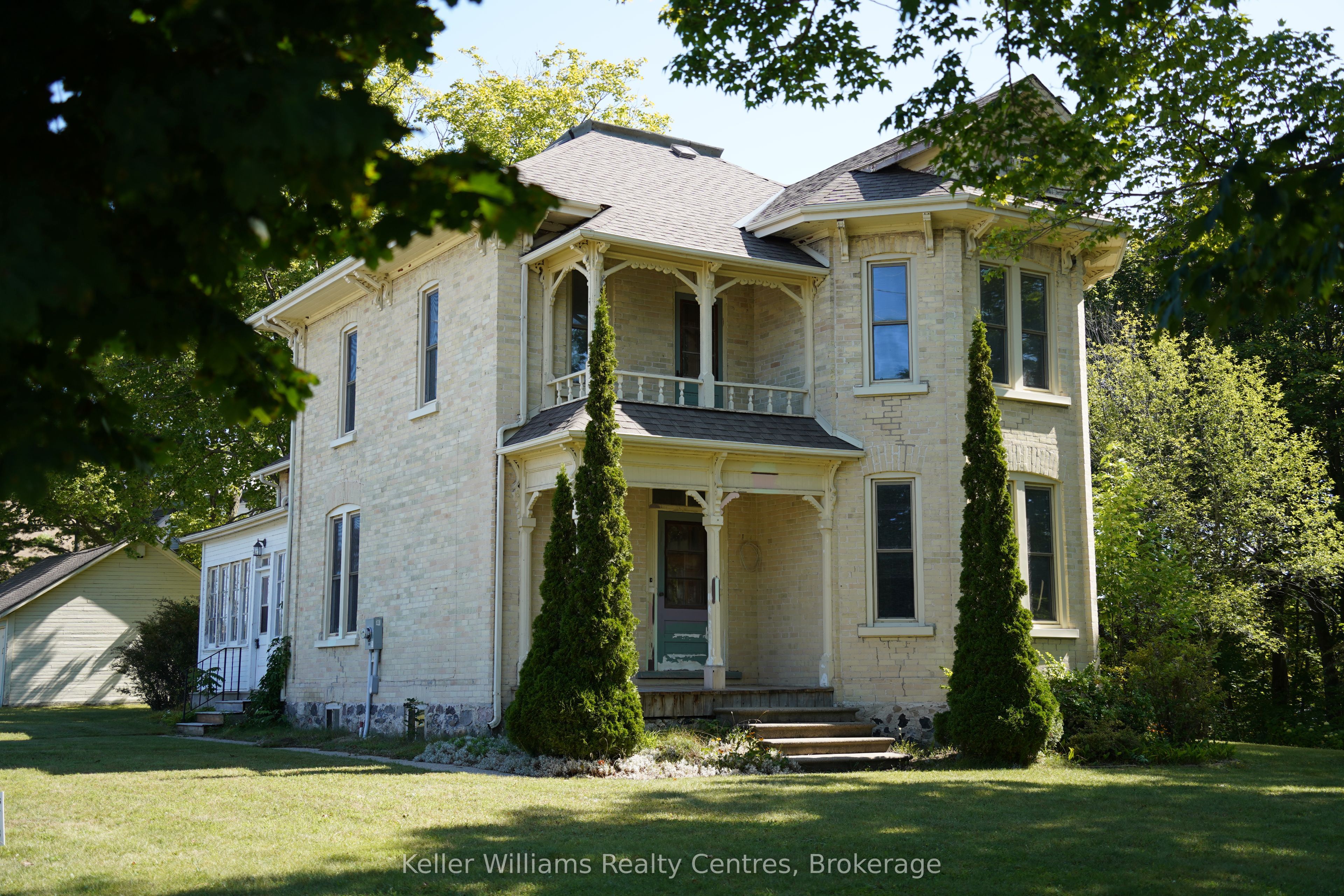 254 High Street, Saugeen Shores, ON N0H 2L0
