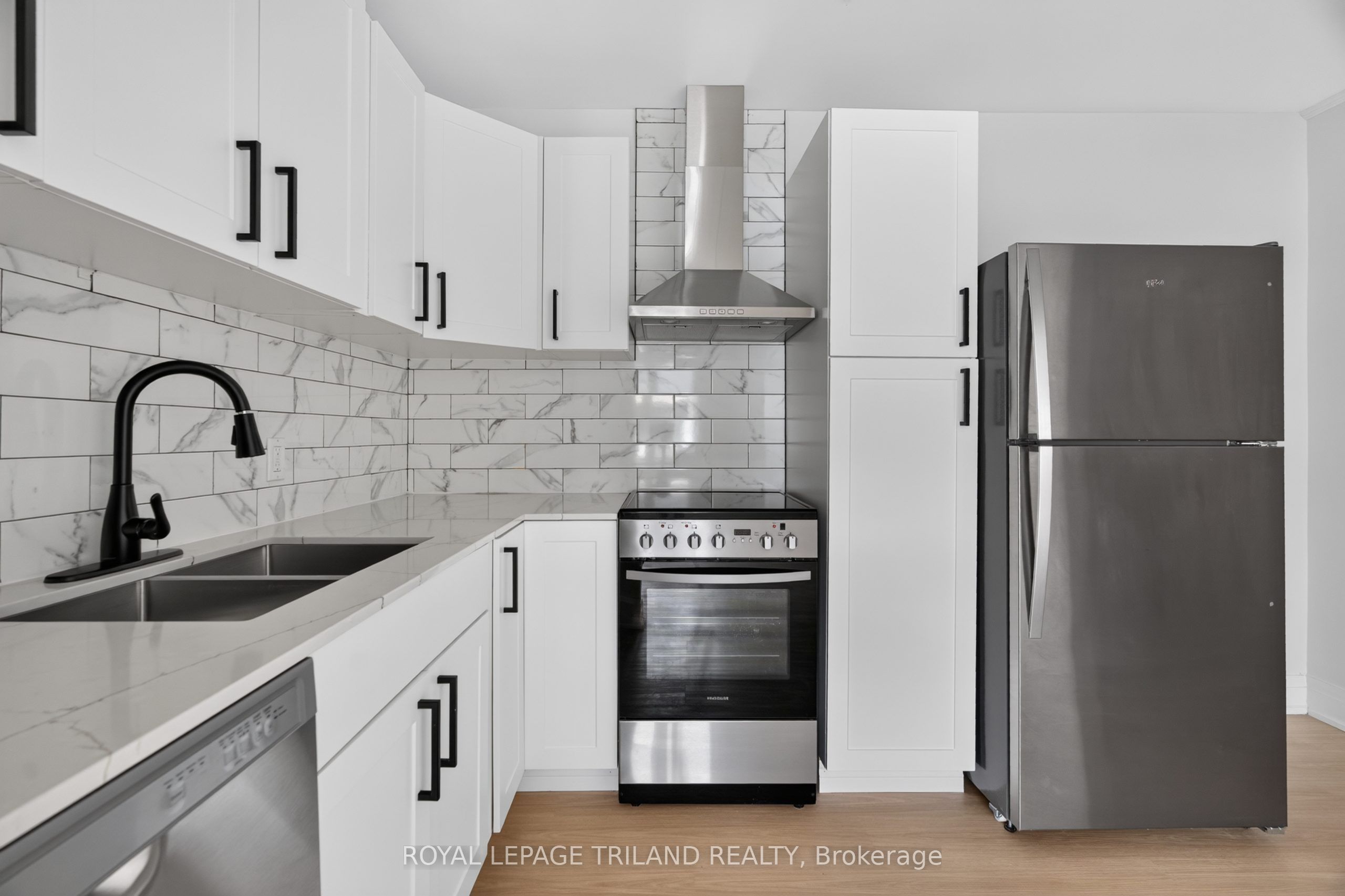 145 Base Line Road W 14A, London South, ON N6J 1V6 photo 2