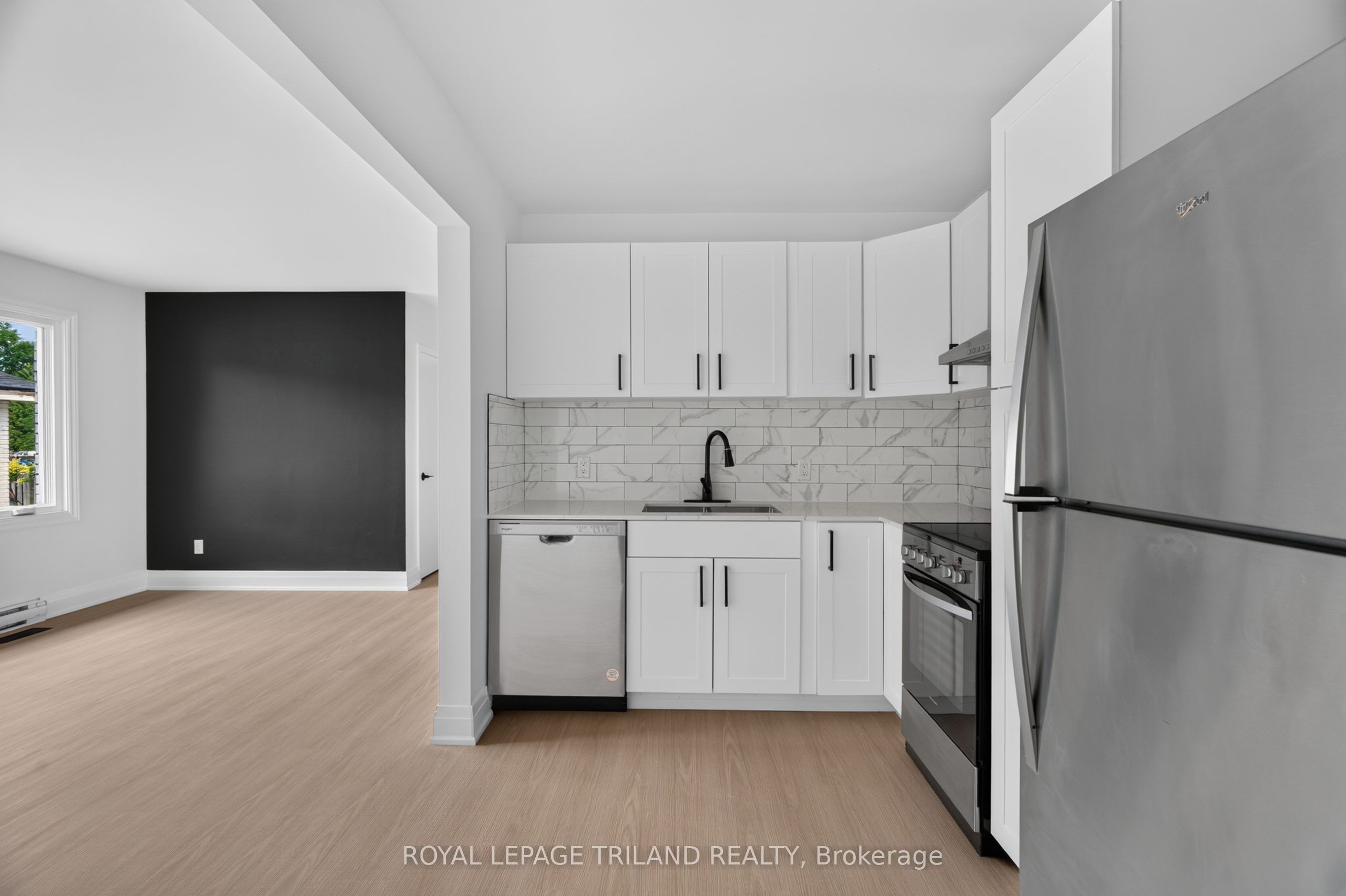 145 Base Line Road W 14A, London South, ON N6J 1V6 photo 3