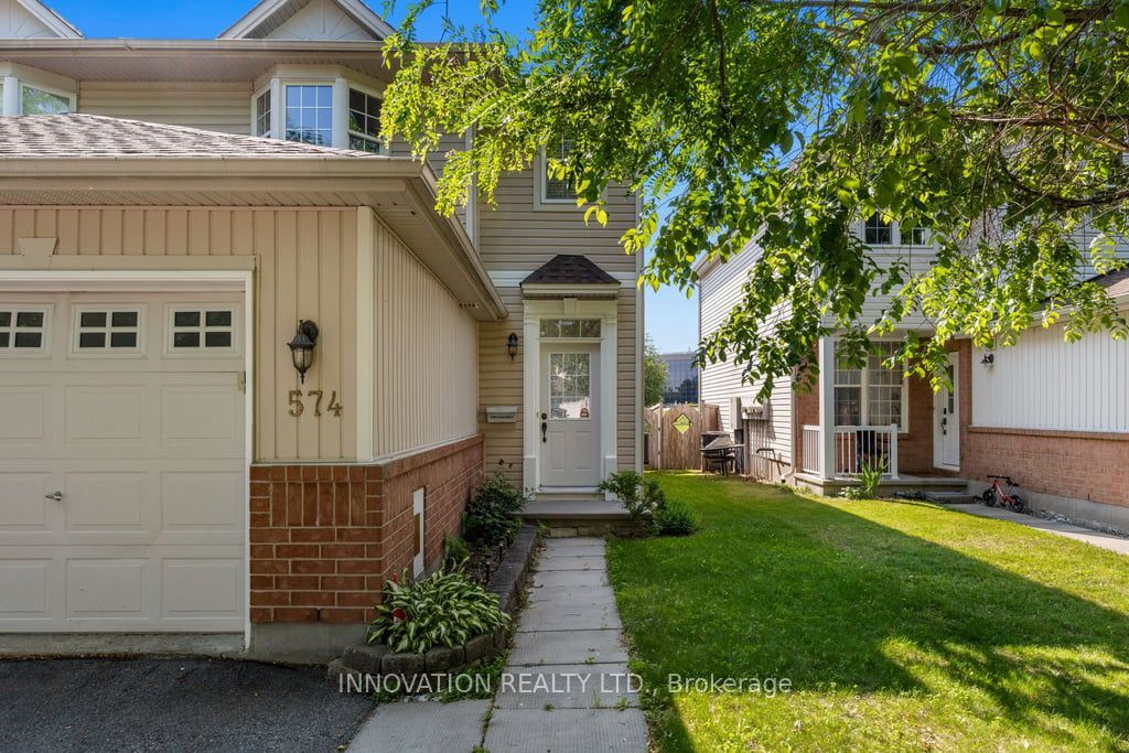 574 Aberfoyle Circle, Kanata, ON K2K 3R3 photo 2