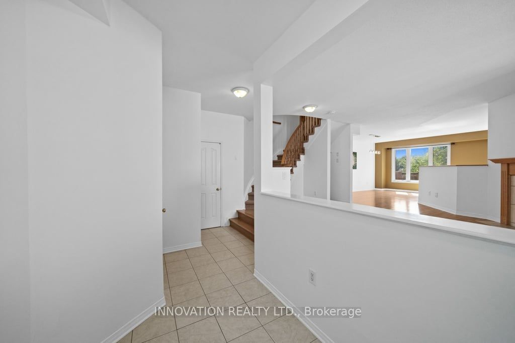 574 Aberfoyle Circle, Kanata, ON K2K 3R3 photo 5