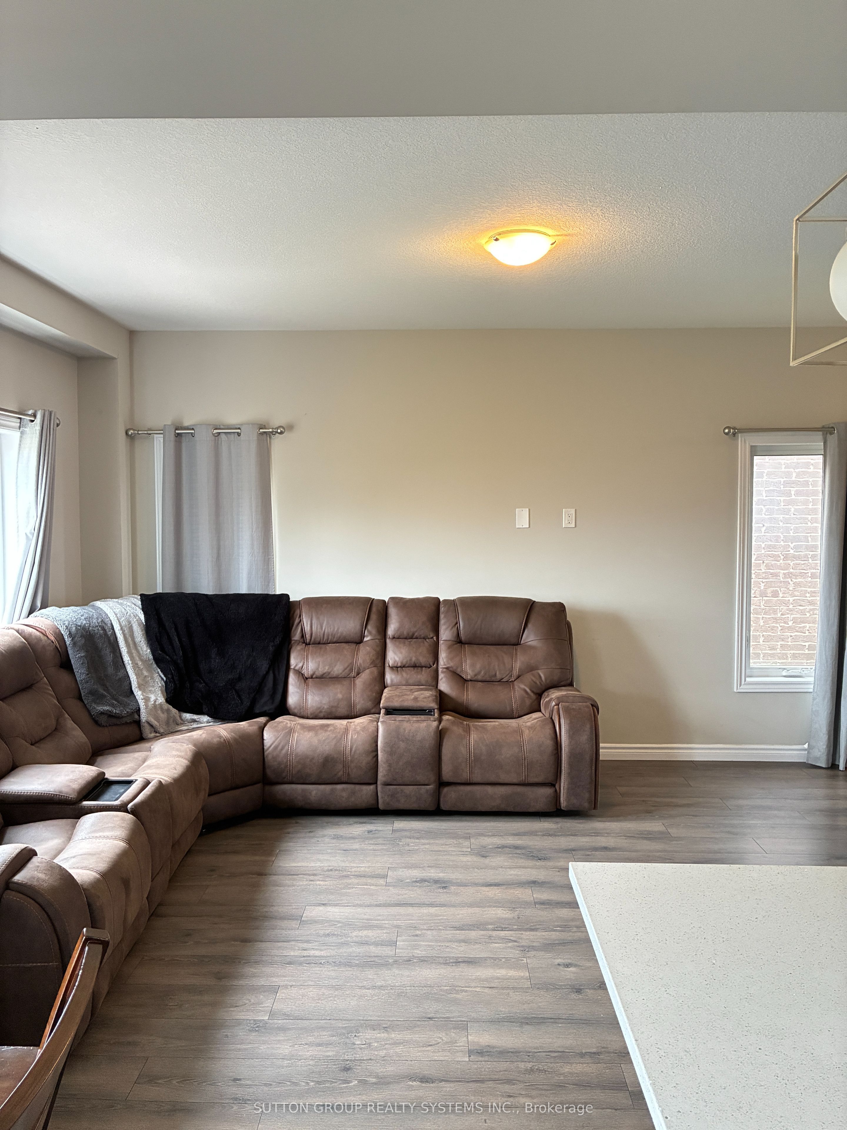 1348 CALAIS Drive, Woodstock, ON N4T 0L8 photo 5